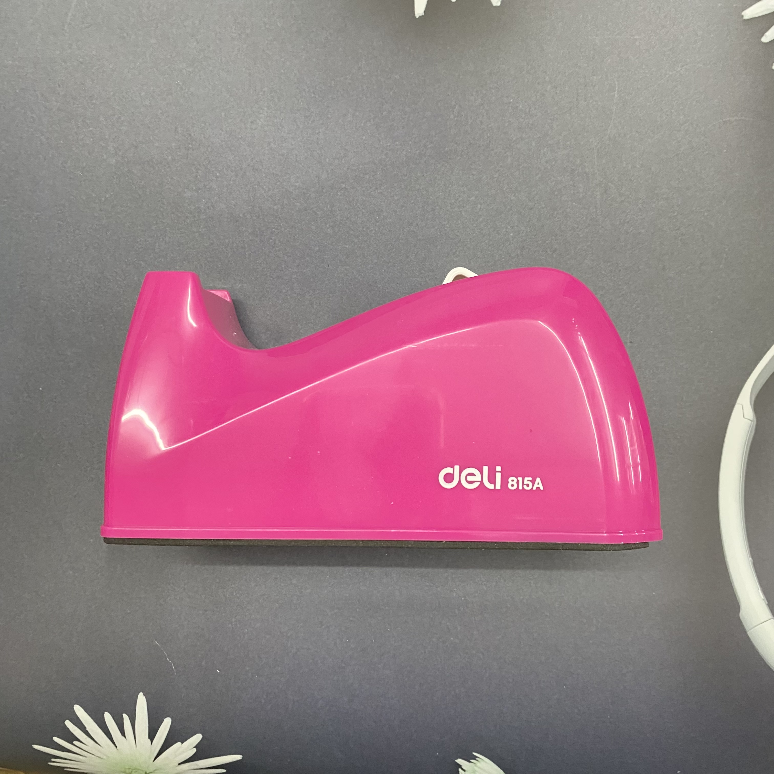 แท่นตัดเทป แกนเล็ก Deli 815A