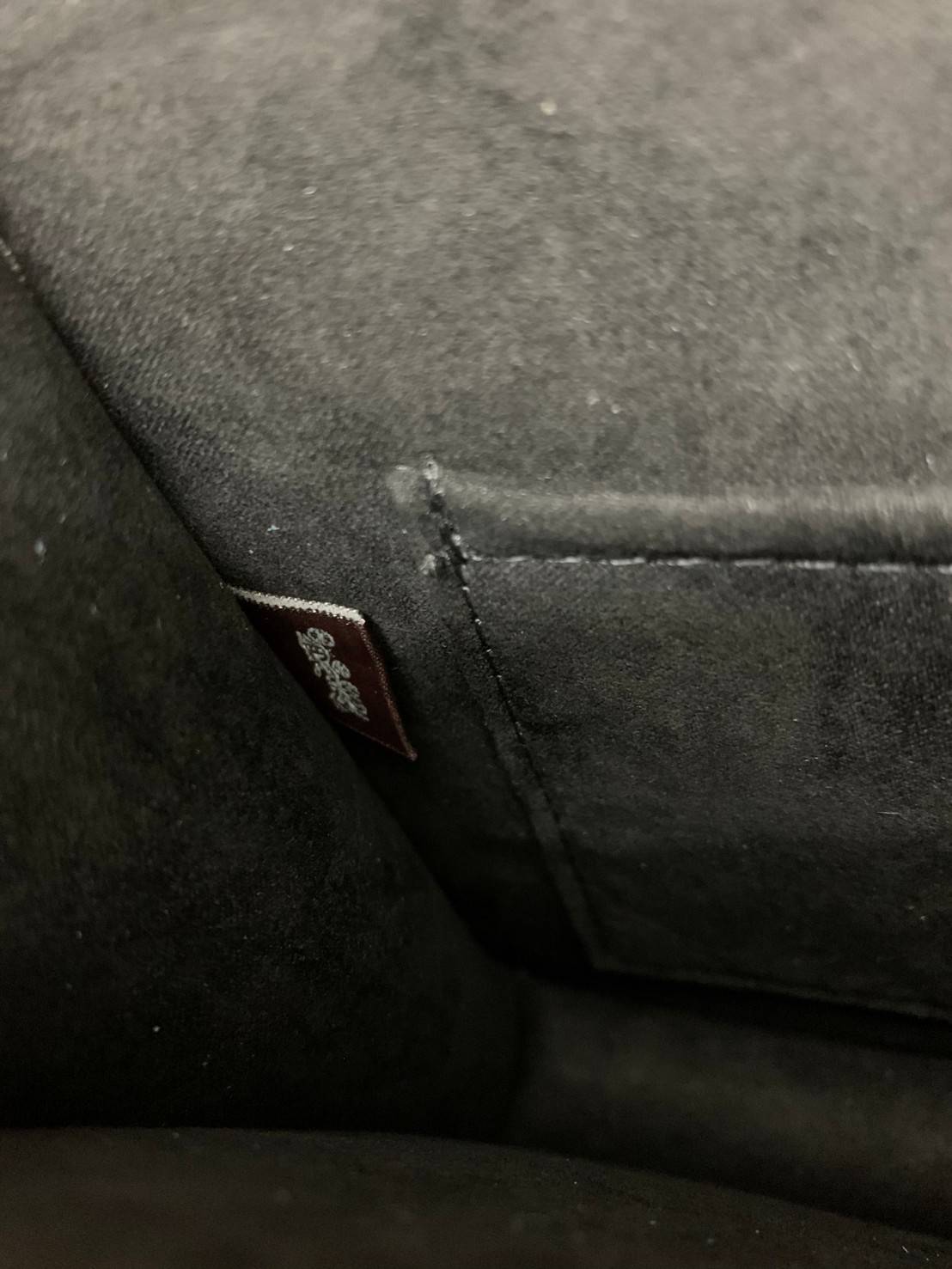 พร้อมส่งถึง8สี ห้ามพลาดค่ะ! COACH KLARE CROSSBODY BAG ((91019//91174//90400//1424//90635)) พร้อมส่งที่ไทย กระเป๋าสะพายครอสบอดี้ร์หรือสามารถทบเป็นสายคู่คล้องไหล่ได้ด้วยค่ะ หนังแท้ แต่ละสีทำลายหนังได้สวยงามแตกต่างกันออกไปนะคะ ✔️ห้อยด้วยป้ายแบรนด์แบบโ