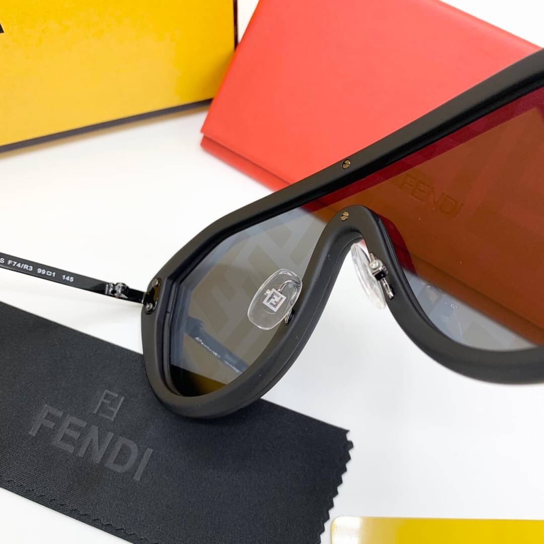 FENDI SUNGLASSES แว่นตาเฟนดิ เกรดออริจินอล 1:1 งานสวยสุด คุณภาพดี Hi-quality กันแดดเต็มประสิทธิภาพ UV400 ภาพถ่ายจากสินค้าจริง มาพร้อมกล่อง Full set box พร้อมส่งที่ไทย ใช้งานต่างประเทศได้