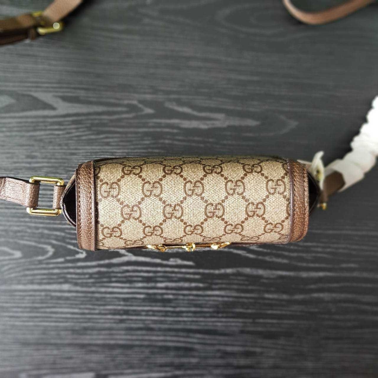 GUCCI Horsebit 1955 small shoulder bag กระเป๋าครอสบอดี้ขนาดกำลังดี ดีไซน์น่ารัก ทรงสวย ใช้ได้ทุกโอกาส สายยาวปรับระดับได้ เปิด-ปิด ด้วยกระดุมแม่เหล็ก