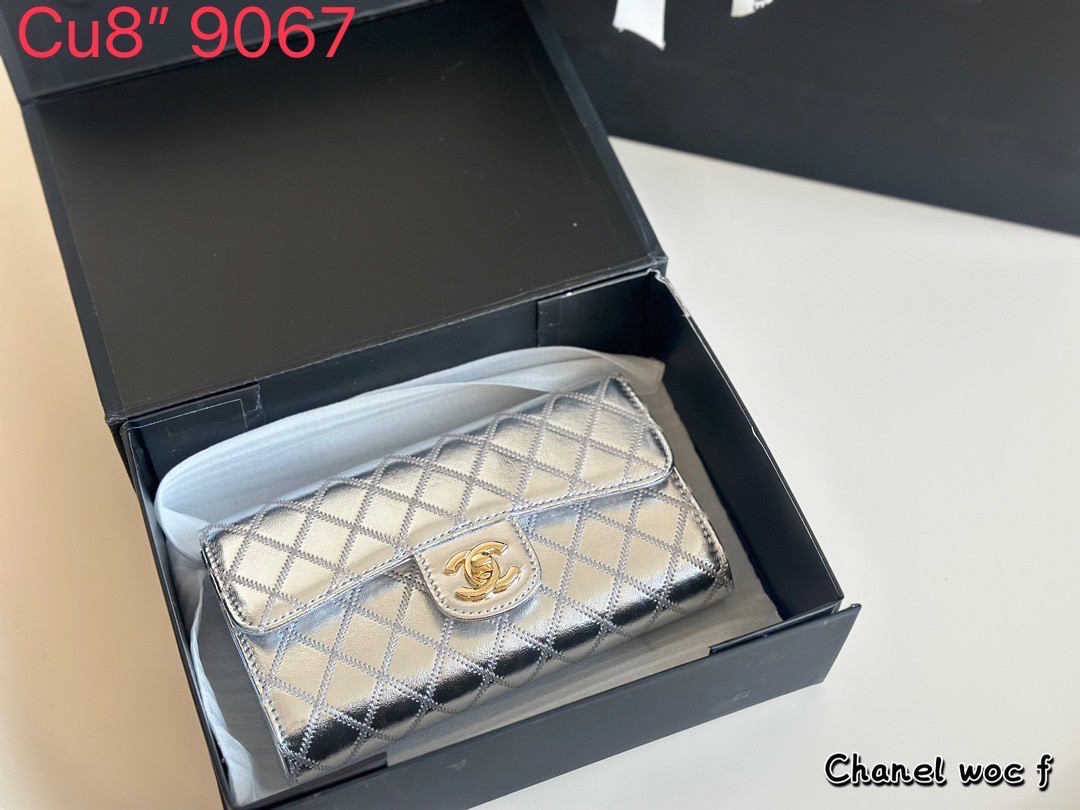 CHANEL WALLET ON CHAIN กระเป๋าสตางค์พร้อมสายสะพายโซ่อะไหล่ทองสุดหรู ดูแพง สายถอดได้ รุ่นยอดนิยมไอเท็มฮิต พร้อมส่งที่ไทยไม่ต้องรอพรีฯ สาวก Chanel Must Have! นะคะ