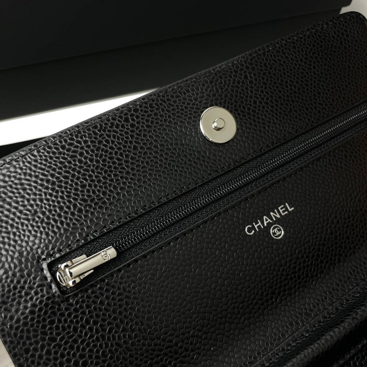 Chanel Wallet On Chain รุ่น Micro chip *หนังคาเวียร์* เกรดท็อปออริจินอล 1:1 สลับแท้ เกรดขายดีสุด งานสวยเป๊ะปัง ทรงสวยตรงปก ไม่ผิดหวัง ใช้งานต่างประเทศได้ ภาพถ่ายจากงานขายจริง