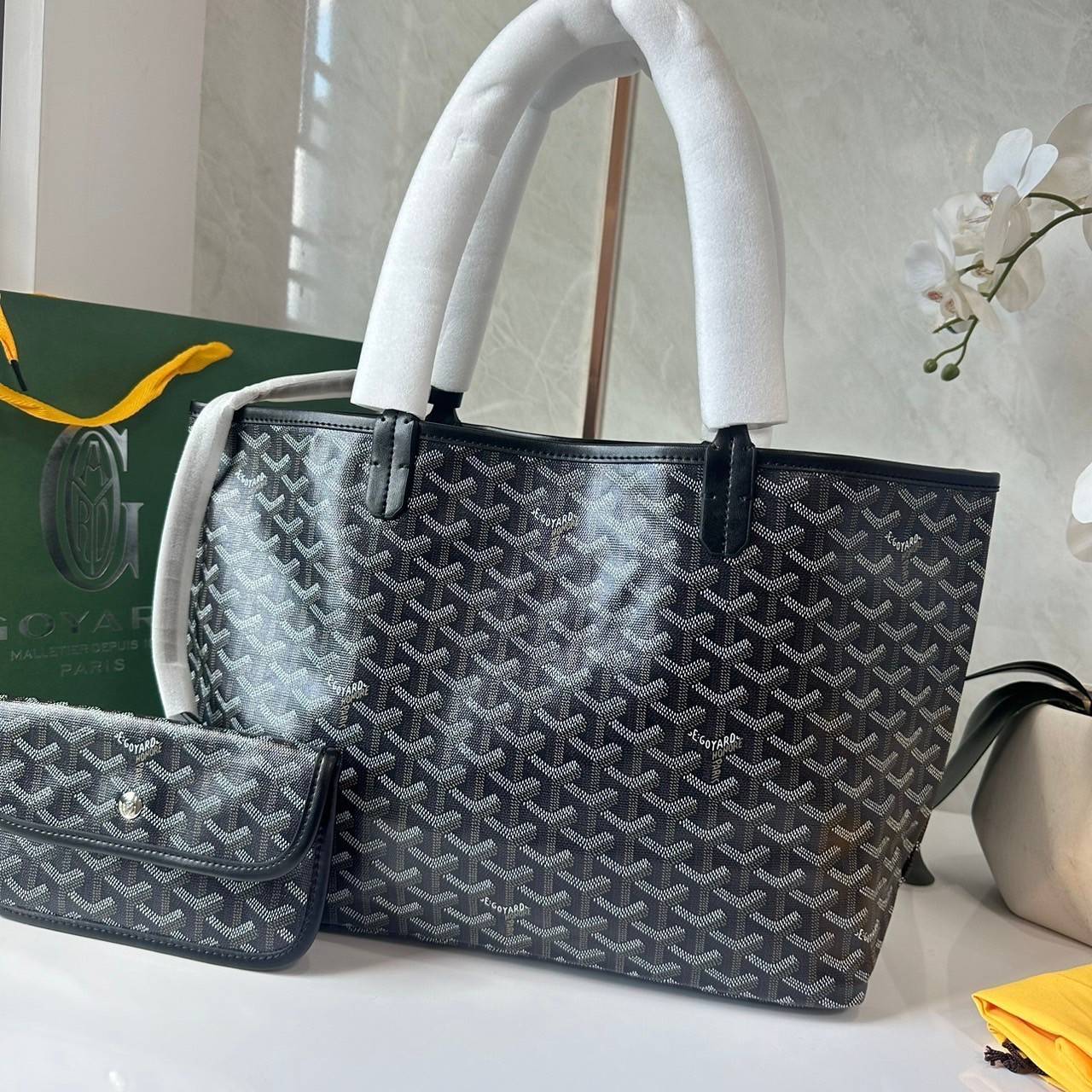 พร้อมส่ง 5 สี PM GOYARD ANJOU PM REVERSIBLE TOTE BAG / Goyard tote bag กระเป๋าทรงโท้ทใบใหญ่ เกรดไฮเอน 1:1 ใช้งานต่างประเทศได้ ภาพถ่ายจากงานขายจริง