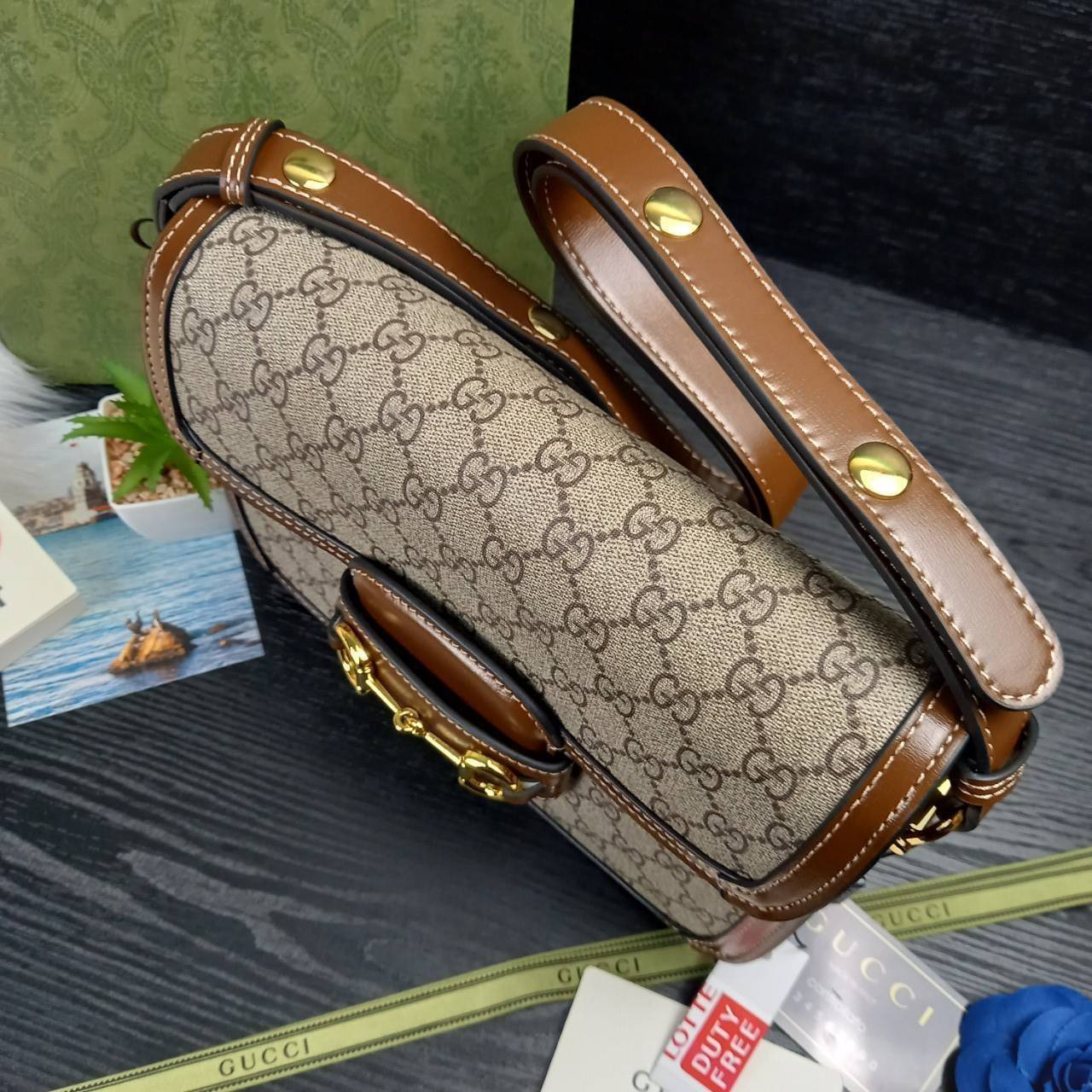 GUCCI HORSEBIT 1995 BAG / GG Supreme Shoulder 10" รุ่นฮิต คลาสสิค หรูหรา ใช้แล้วดูดีมีเสน่ห์ขึ้นทันที สายยาวคล้องบ่าได้ ปรับยาวคลอสบอดี้ได้ หนังแคนวาส สล้บหนังแท้