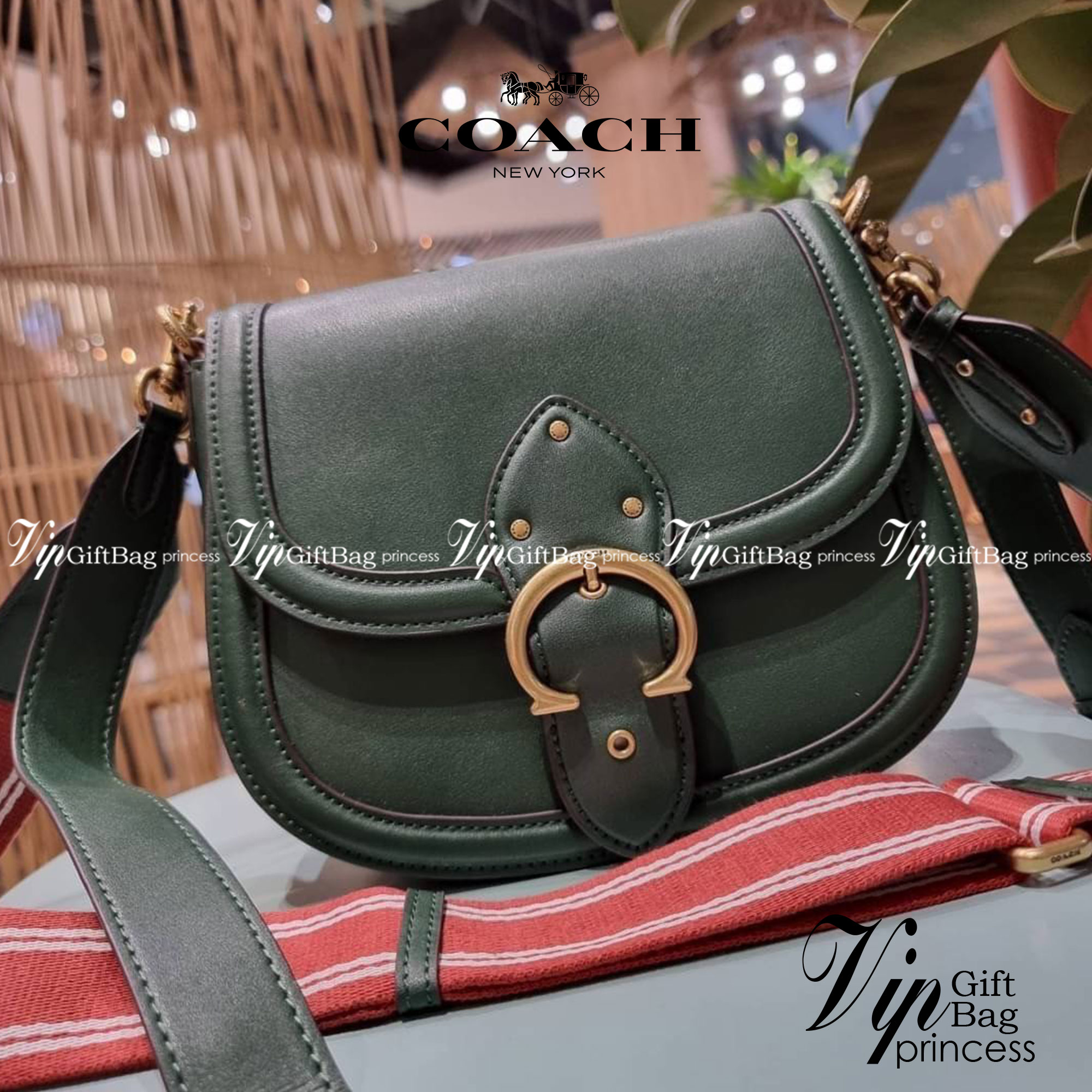 COACH C0749 BEAT SADDLE BAG The best item! ที่สาวๆรอคอย! ฮอตไฟลุก! สีหายาก ละมุนคุณหนู คอลเลคชั่นใหม่ ดีไซน์หรูหรา พิเศษมากๆมาพร้อมสายสะพาย 2 เส้น ใช้คู่กันหรือแยกสะพายก็สวยครบสูตร กระเป๋าสะพายทรง saddle คลาสสิค วัสดุหนัง glove-tanned ทนทาน เปิด-ปิดด้วยกร