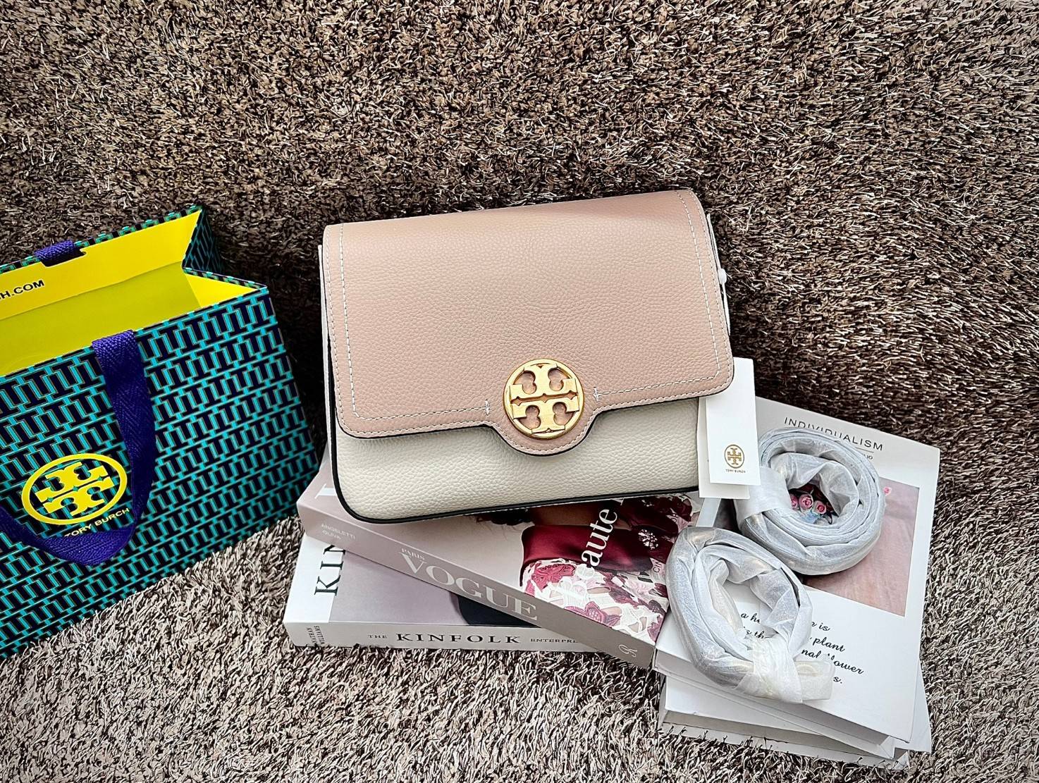 พร้อมส่ง 2 สี TORY BURCH FELIX CONVERTIBLE SHOULDER BAG กระเป๋าสะพาย เกรดท็อปออริ เกรดดีสุด สลับแท้ 1:1 ใช้ต่างประเทศได้