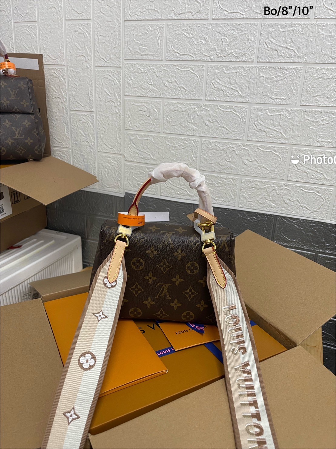 LV Cluny BB 25cm / LV Cluny Mini 20cm กระเป๋าถือ/สะพาย สุดยอดของความคลาสสิค คอลขายดีตลอดกาล หูจับในตัว