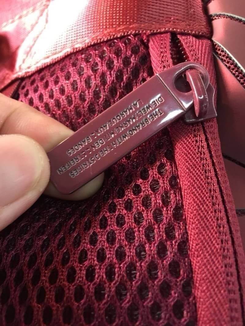 PRICE : 1490.- | Free ems 😊 ของแท้ 100% 👍🏻 *มีถุงซิปล็อคแบรนด์* Adidas 3D Roll Top Backpack กระเป๋าเป้ Unisex ดีไซน์สุดฮิตสไตล์ ISSEY MIYAKE ใช้ได้ทั้งชายและหญิง เปิดปิดแบบ Roll Top ด้านหน้ามีโลโก้ ด้านหลังมี1ช่องซิป หัวซิปตีแบรนด์