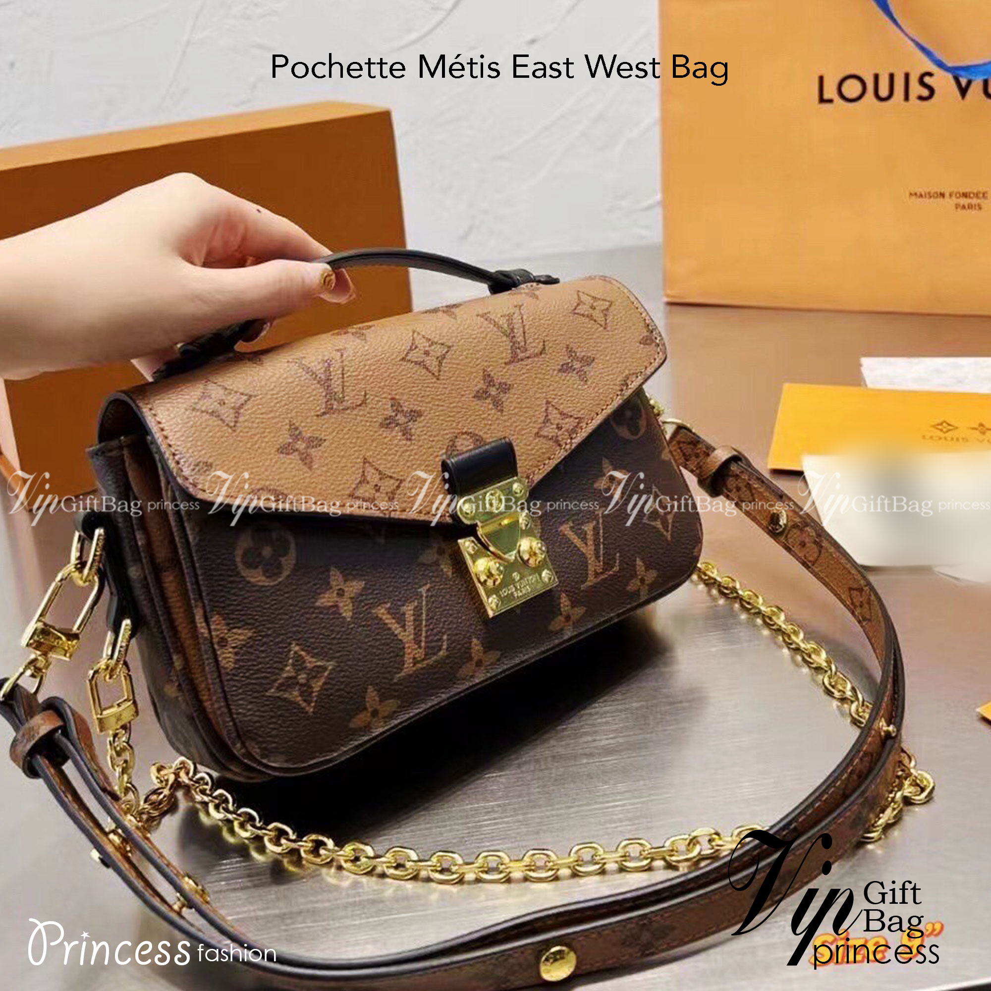 LV Pochette Metis East West Bag งานสวยเป๊ะ มาพร้อมสายโซ่สีทองสำหรับสะพายไหล่แบบสั้นและสายหนังยาวอย่างมีสไตล์ลาย Monogram ตัวล็อกแบบ S-lock ด้านในกว้างใส่iPhoneได้มี3 ช่อง ช่องกระเป๋ามีซิปด้านใน