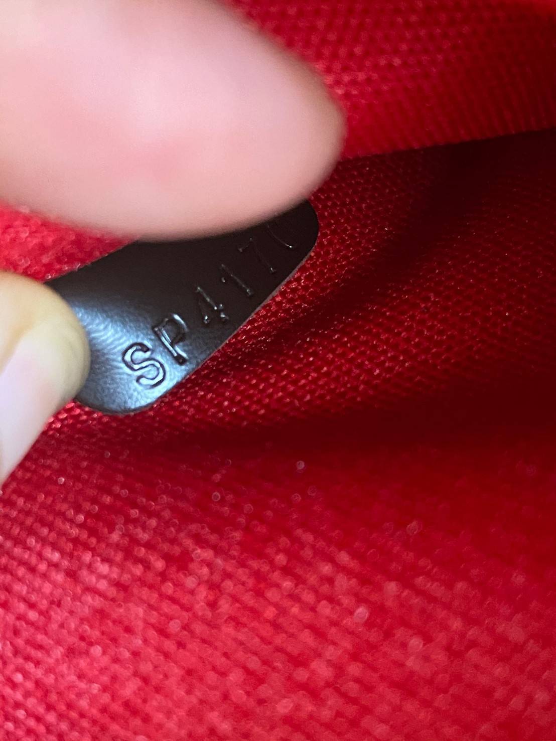 VIP 】หนังแท้ LOUIS VUITTON Monogram Favorite PM Multicolor Damier Ebene Canvas Cross Body Bag