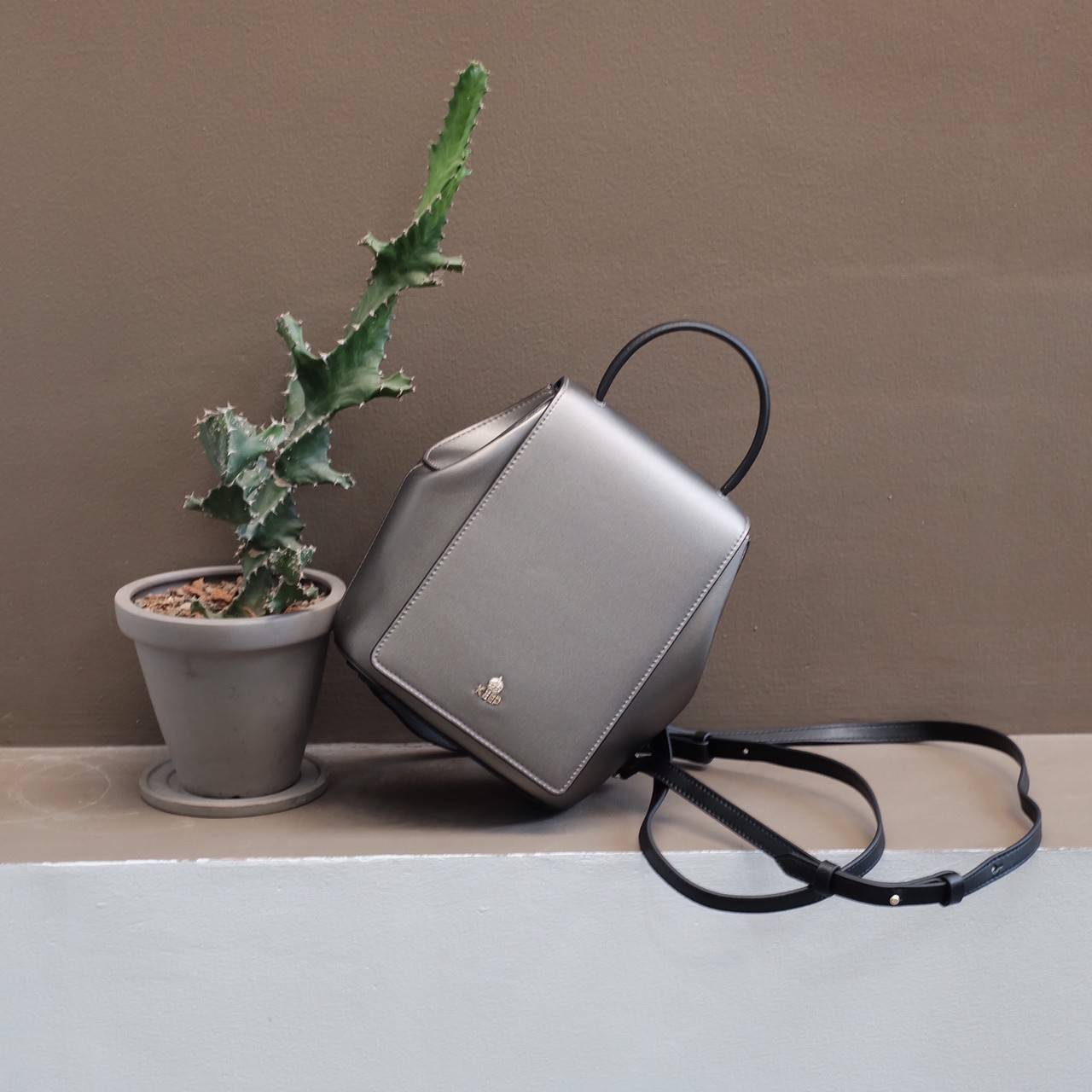 ทรงน่ารักมาก กระเป๋าเป้สะพายข้างได้ สี Glitter ✨ Limited รับ (summer) **KEEPBAG_Allma กระเป๋าเป้ใบใหม่เอาใจสาวทุกสไตล์เลยค่ะ 🌈🌈Summer นี้ ใครกำลังมองหากระเป๋าเป้ใบเล็ก เหมาะกับทุกๆวัน ใช้งานง่าย ใส่ของครบใบนี้แนะนำเลยค่า น้ำหนักเบา 