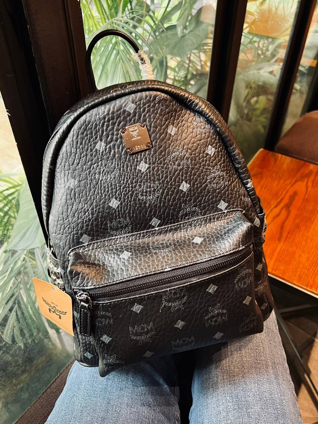 M.C.M Stark Side Studs Backpack in Visetos กระเป๋าเป้คลาสสิก รุ่นที่สามารถใช้งานได้ตลอดทั้งวันและได้ทั้งชาย/หญิง 🧡เกรดท็อปออริ เทียบแท้ 1:1 เกรดดีสุด ใช้งานต่างประเทศได้