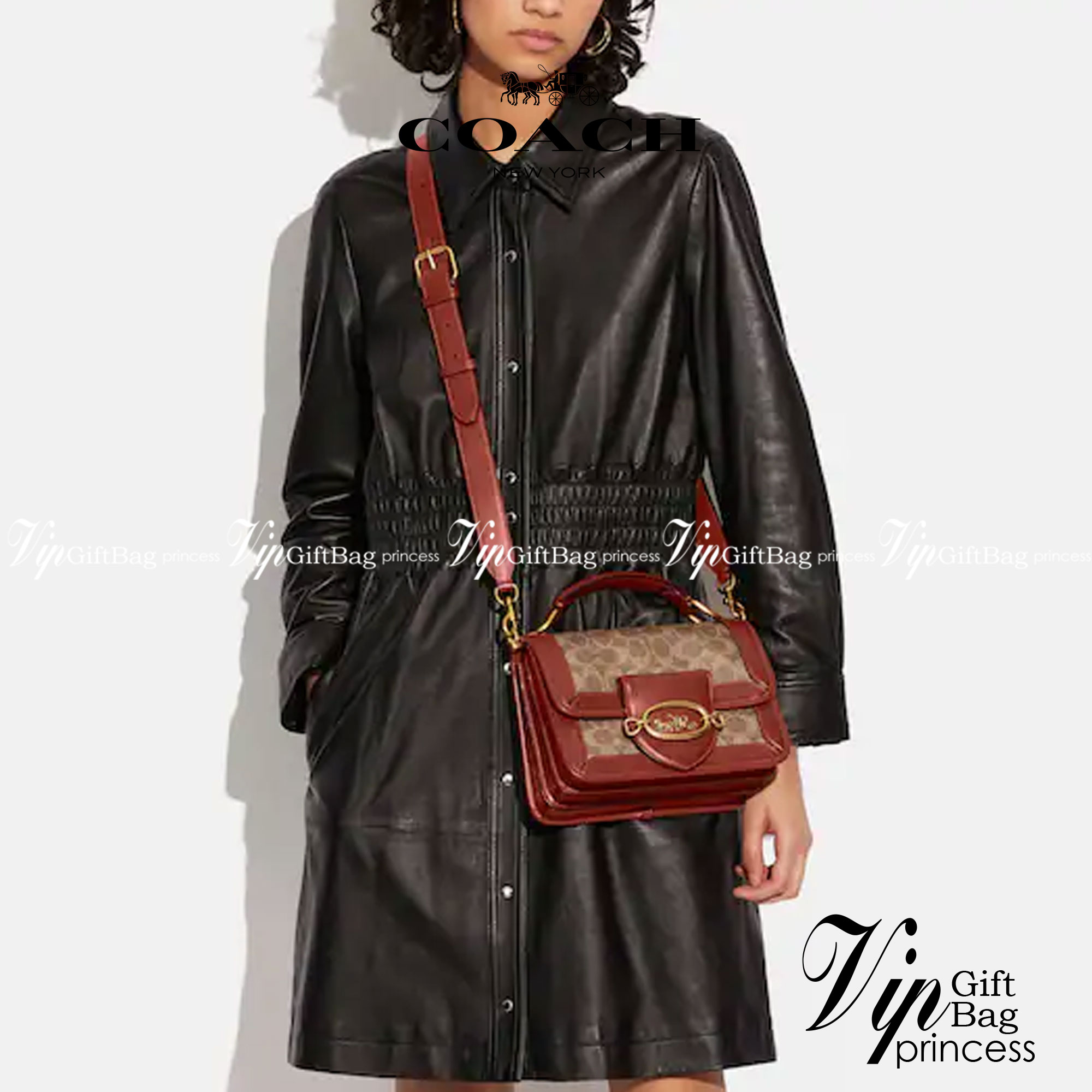 COACH C8449 HERO SHOULDER BAG / COACH C8450 HERO SHOULDER BAG IN SIGNATURE CANVAS ดีไซน์ใหม่ล่าสุด ที่มาพร้อมความหรูยกระดับ กระเป๋าถือ/สะพายข้าง ออกแบบทรงสวย คลาสสิค ขนาดกำลังพอดี ไม่ว่าจะถือ หรือสะพายสายครอส ก็ดูดีแบบไม่ต้องแต่งเติม วัสดุหนังแท้เต็มใบ ฝา