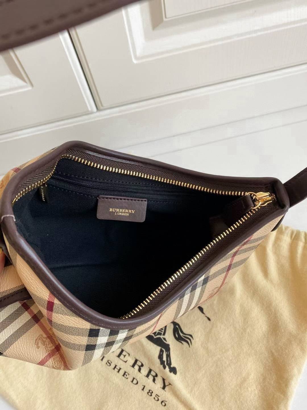 BURBERRY VINTAGE BAG VIP GIFT WITH PURCHASE (GWP) พรีเมี่ยมกิ๊ฟ Limited Edition