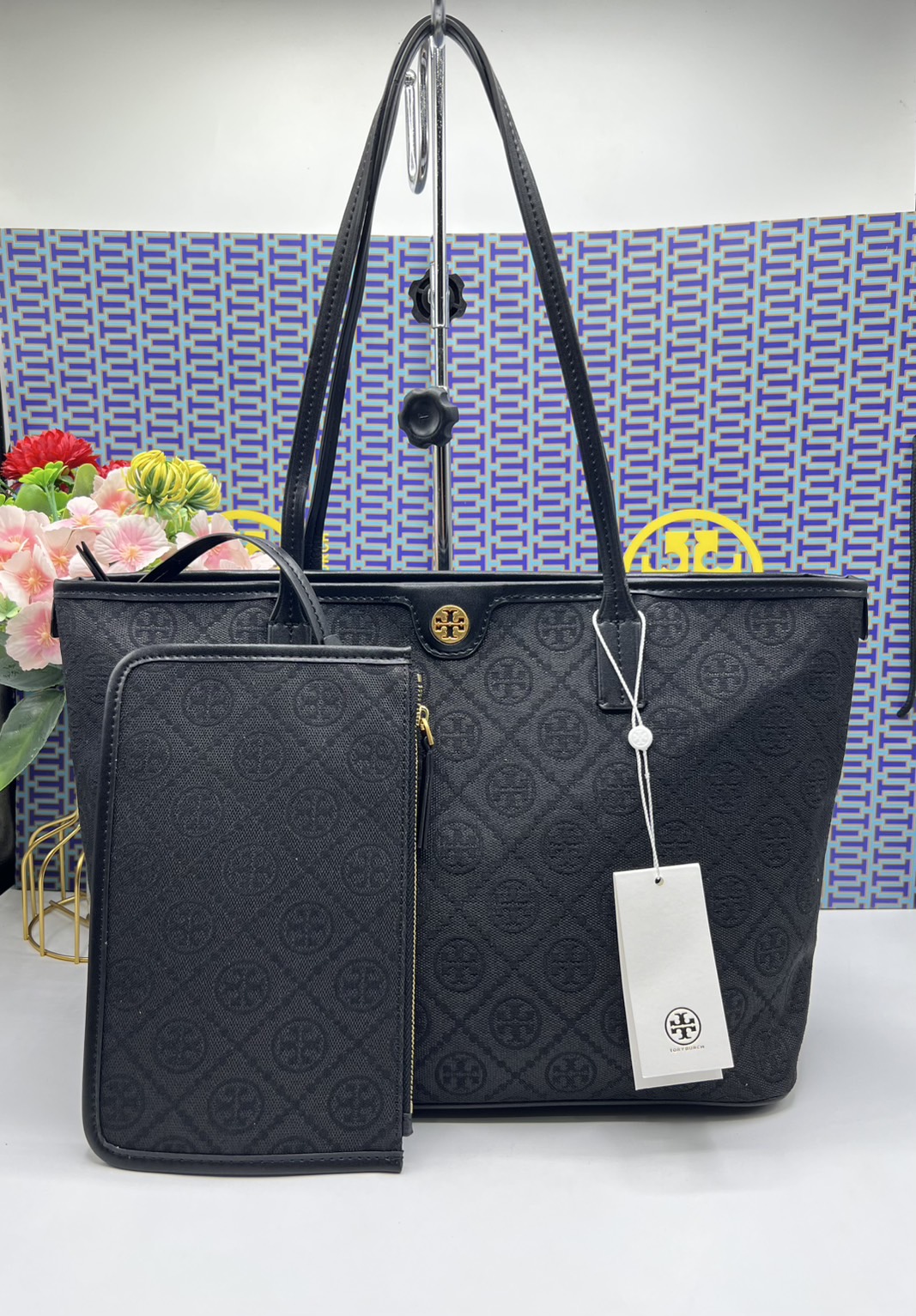 ORI หนังแท้ | Tory Burch T Monogram zip tote bag กระเป๋าทรงโท้ทใบใหญ่ทรงกว้างพร้อมใบเล็กเข้าเซ็ท งานผ้าแจ็คการ์ดตัดขอบหนัง เดอะเบสท์ เซลเลอร์!!