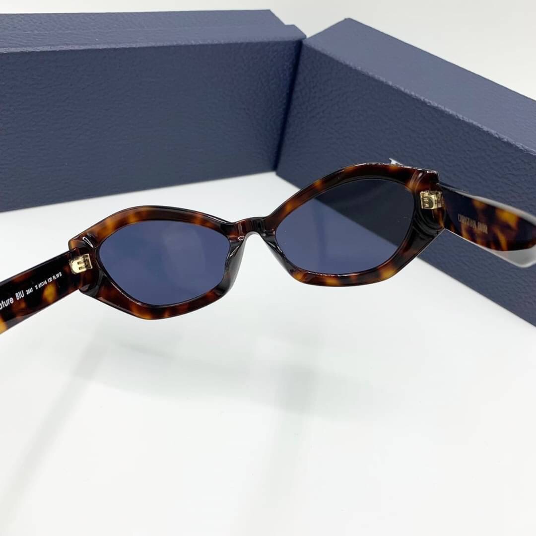 DIOR SUNGLASSES แว่นตากันแดดดิออ เกรดออริจินอล 1:1 งานสวยสุด คุณภาพดี Hi-quality กันแดดเต็มประสิทธิภาพ UV protection ภาพถ่ายจากสินค้าจริง