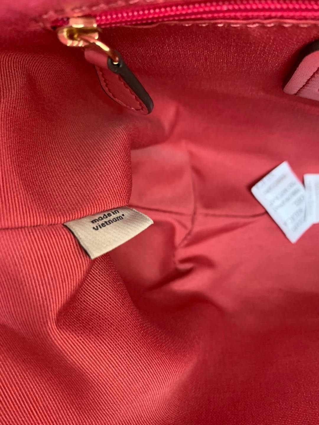 OUTLET 】ปรับราคาลง ได้ไปไม่ผิดหวังแน่นอนจ้าา💥 Coach Pebble Leather Small Skylar Hobo Shoulder Bag((90738)) พร้อมส่งที่ไทย ล่าสุด! กระเป๋าหิ้ว//สะพายข้างได้ ทรงน่ารัก ละมุน หนังแท้ หนังนิ่มมือดีมาก หลงรักแน่นอนค่าา! เปิดปิดกระเป๋าแบบซิปมีพู่ห้อย ใช