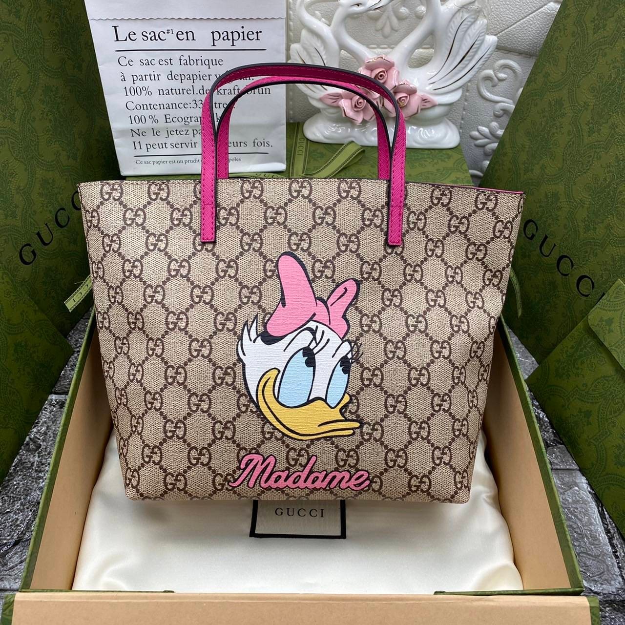 VIP 】Animal-Friendly Gucci Kid GG Supreme Tote Bag งานหนังแท้ทรงตั้งสวย ขนาดกะทัดรัด จุของได้เยอะ ใช้ได้ทั้งเด็กและผู้ใหญ่ น่ารักมากค่ะ **ขายดีตลอดกาล**