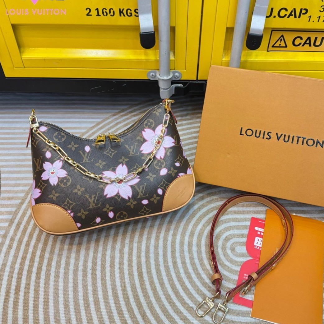 LV x TM Boulogne PM Cherry Blossom bag กระเป๋าสะพาย ดีไซน์คลาสสิครุ่นสุดปัง ปรับลุคให้มีชีวิตชีวาด้วยลายดอกไม้ซากุระเชอรี่บลอสซั่ม คอลใหม่สุดเอ็กซ์คลูซีฟ