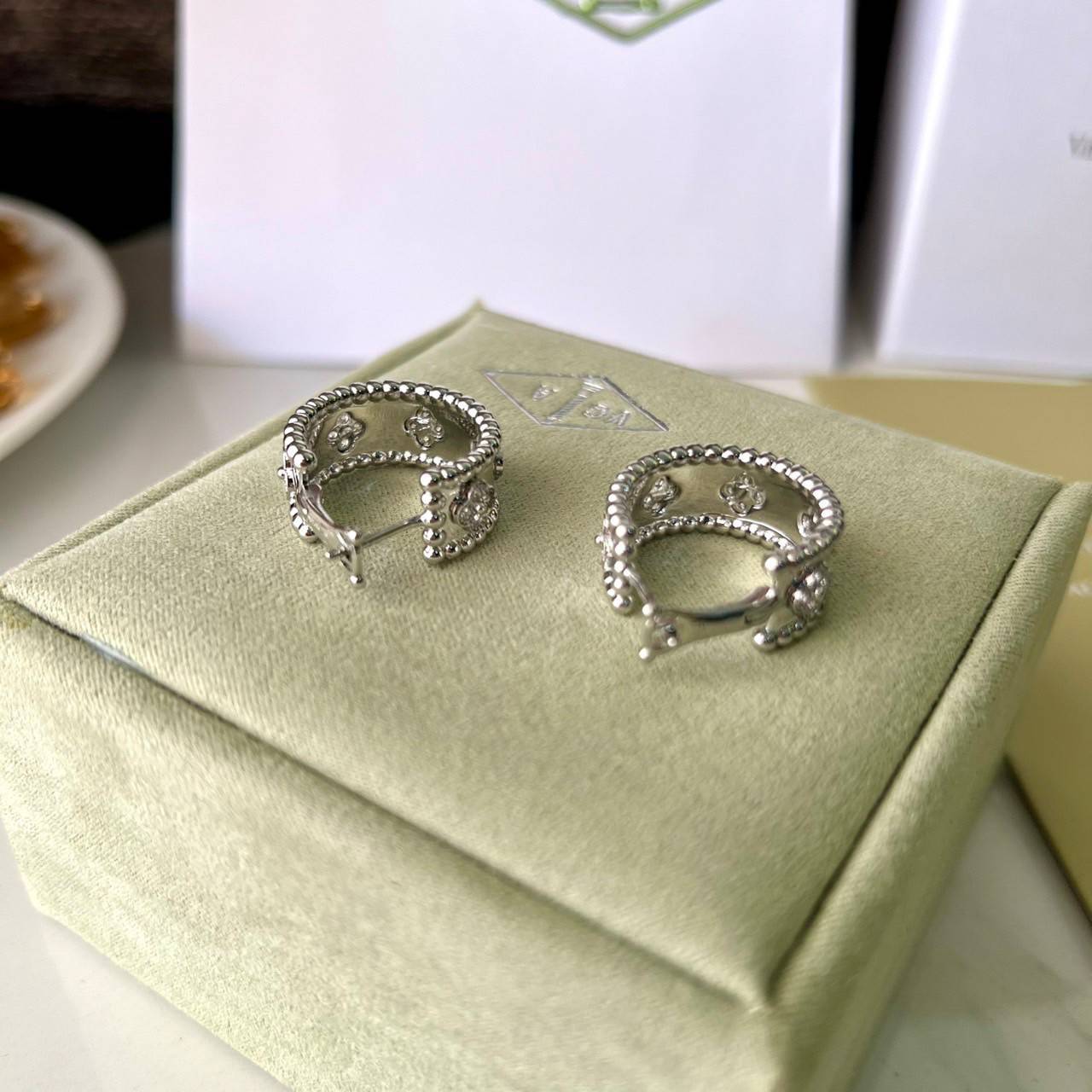 เกรดเทพ ORI | VAN CLEEF & ARPELS HOOP EARRINGS ต่างหูเงินแท้ แวนคลีฟ แอนด์ อาร์เปลส์ สวยเก๋ คุณภาพงานประกวด เอาใจสาวๆไปเลย