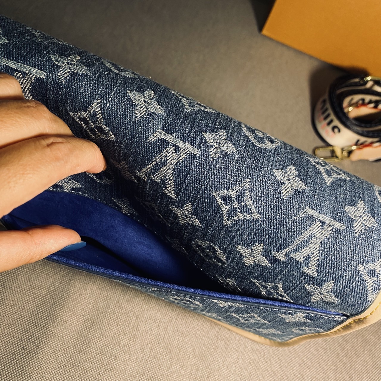 LV diane monogram denim bag กระเป๋ามัลติฟังก์ชั่นเดนิม ดีไซน์ใหม่สียีนส์สวยมีเสน่ห์ มาพร้อมสาย 2 แบบ สายหนังคล้องไหล่ได้ และสายสปอร์ตครอสบอดี้ได้