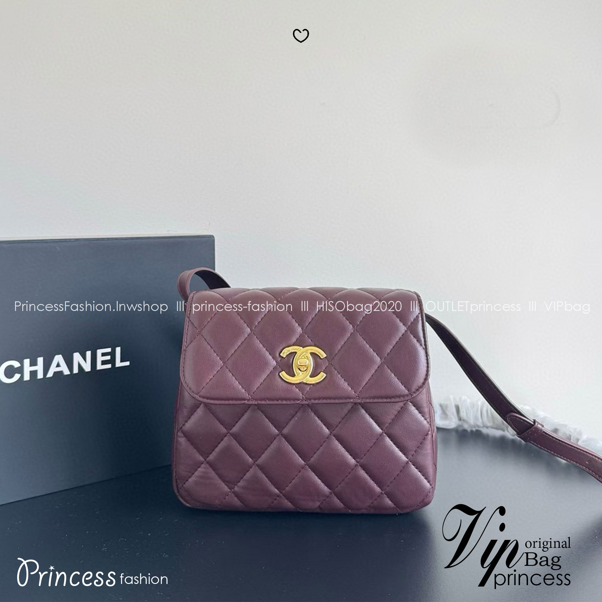 Chanel 25a Suede Mini Crossbody Bag กระเป๋าสะพายคลาสสิก ดีไซน์ทูโทนสุดไอคอนิก ฝาพับหนังตัวกระเป๋าหนังกลับสวยหรูลงตัว ไซส์มินิน่ารักน่าใช้