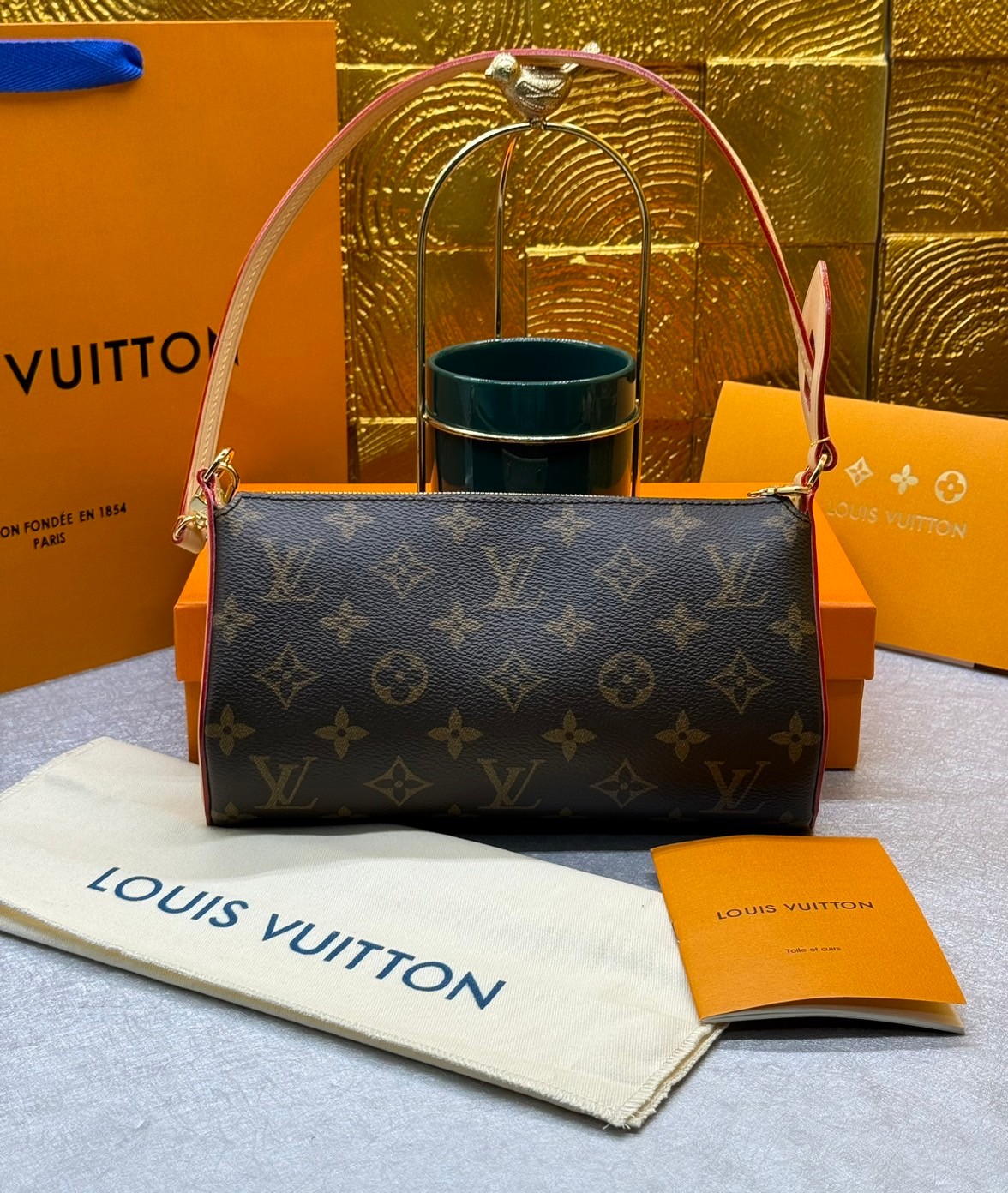 LV Pochette Tirette Monogram Bag กระเป๋าทรงพอช เกรดท็อปออริ 1:1 เกรดดีสุด สลับแท้ ใช้งานต่างประเทศได้