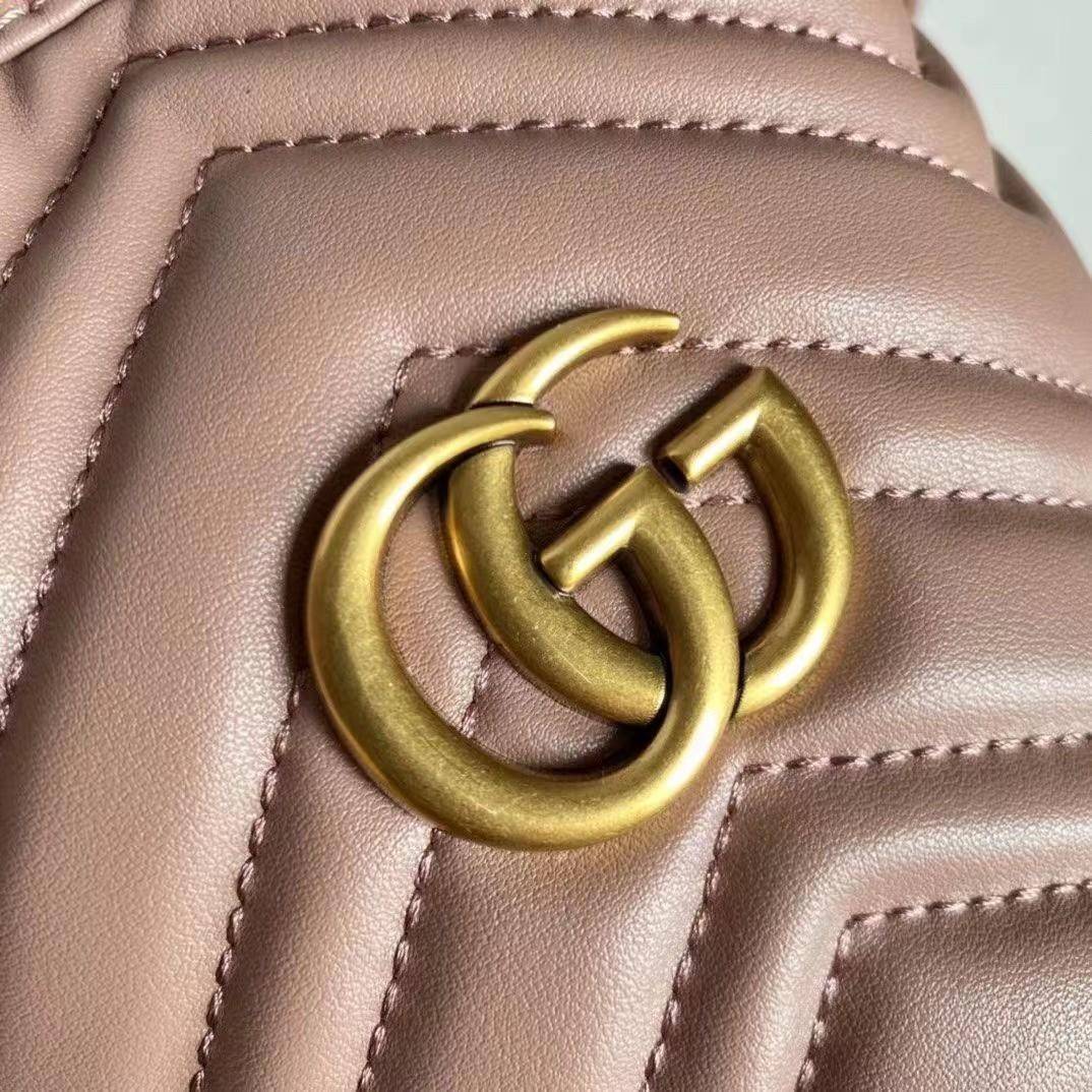 VIP 】Gucci GG Marmont mini bucket bag กระเป๋าสะพายข้าง Premiumgift วัสดุหนังแท้ ด้านในโล่ง มีช่องใส่บัตร3ช่อง ใส่กระเป๋าตังค์ ใส่โทรศัพท์ Iphone+ ได้ สายโซ่ยาว Crossbody ได้ ถอดสายได้ น้ำหนักเบา มาพร้อมถุงผ้าแบรนด์ ใบนี้คือที่สุด คุณหนูมากมาย ไม่ควรพลาดเล