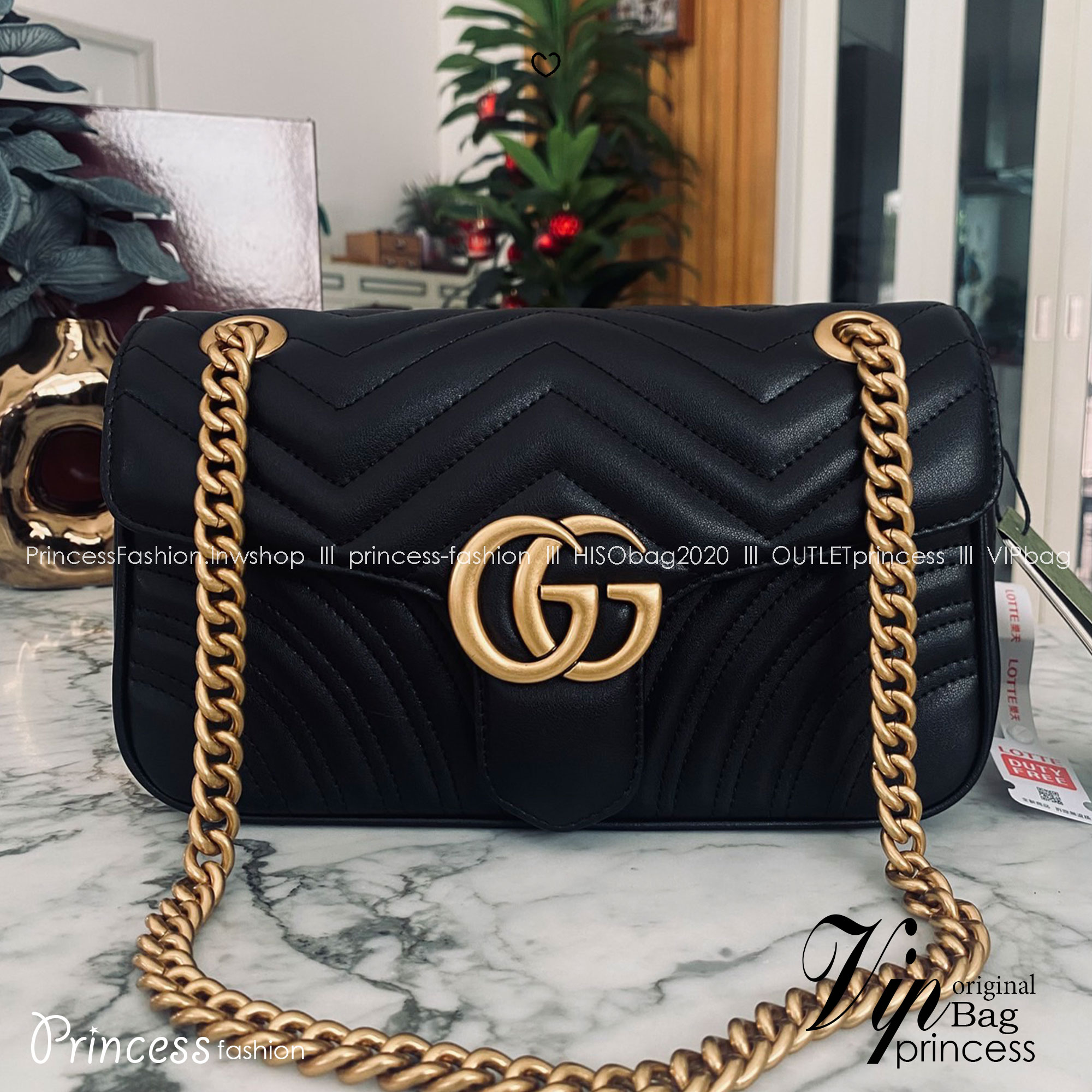GUCCI GG Marmont Small Shoulder Bag กระเป๋าสะพายรุ่นคลาสสิค แต่งโลโก้สีทองโดดเด่น สวยหรูดูแพงขับผิว อัพลุคได้สบายๆ ด้านหลังดีไซน์รูปหัวใจ 🖤