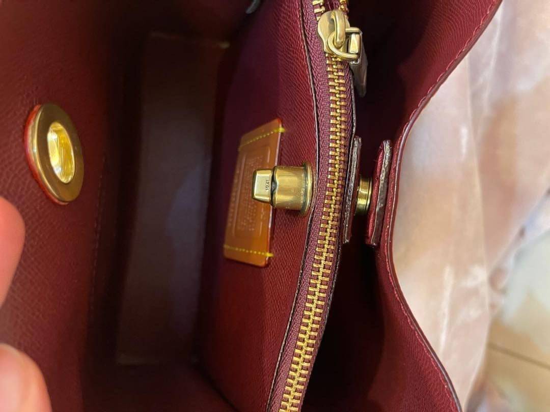 Coach Willow Bucket Bag In Signature Canvas With Patches รุ่นใหม่ล่าสุด พร้อมส่งที่ไทย