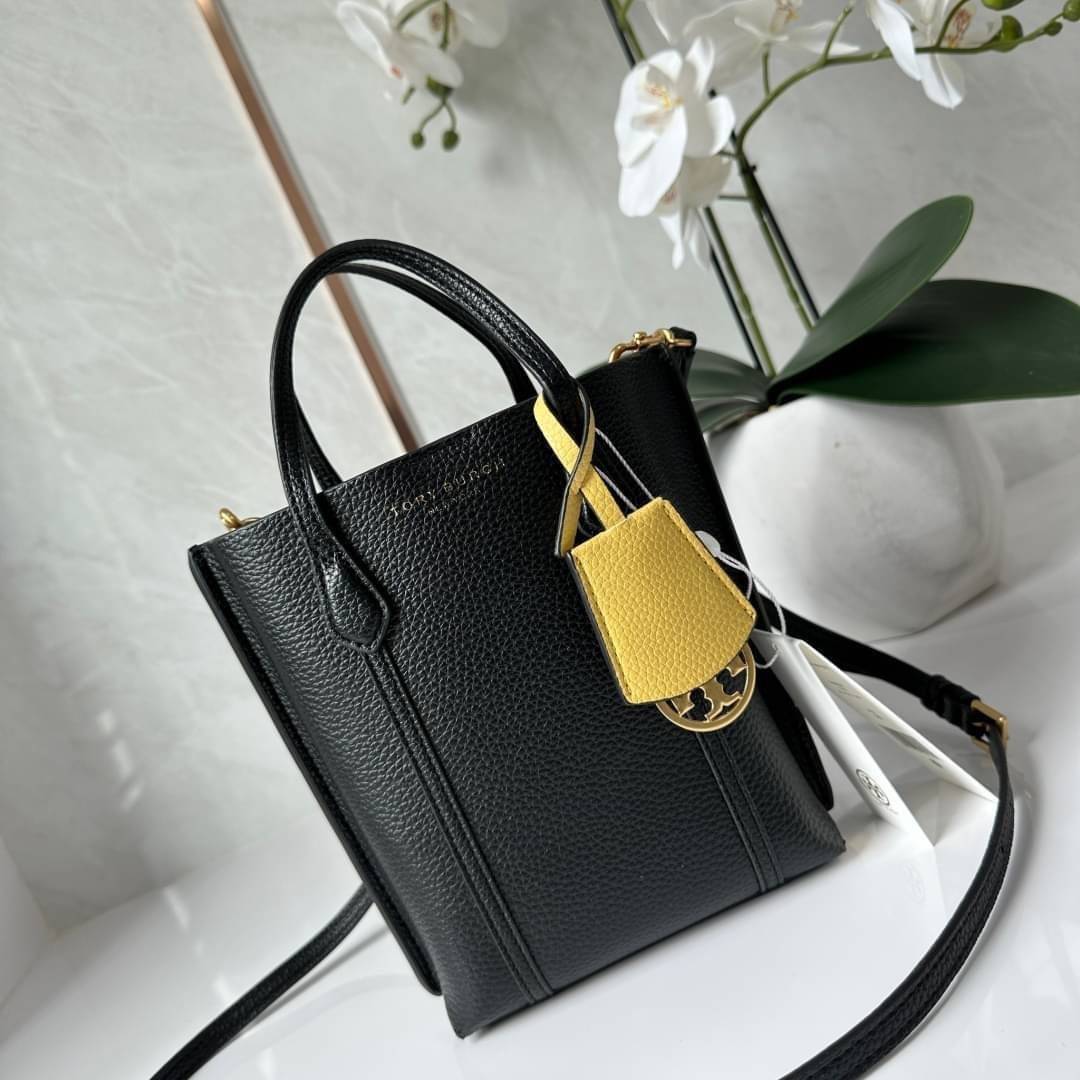 TORY BURCH MINI PERRY TOTE / TORY TOTE BAG / TORY BAG พร้อมส่ง 3 สี กระเป๋าแบบมินิมอลในรูปทรงใหม่ที่คล่องตัว ใส่มือถือได้ทุกรุ่น