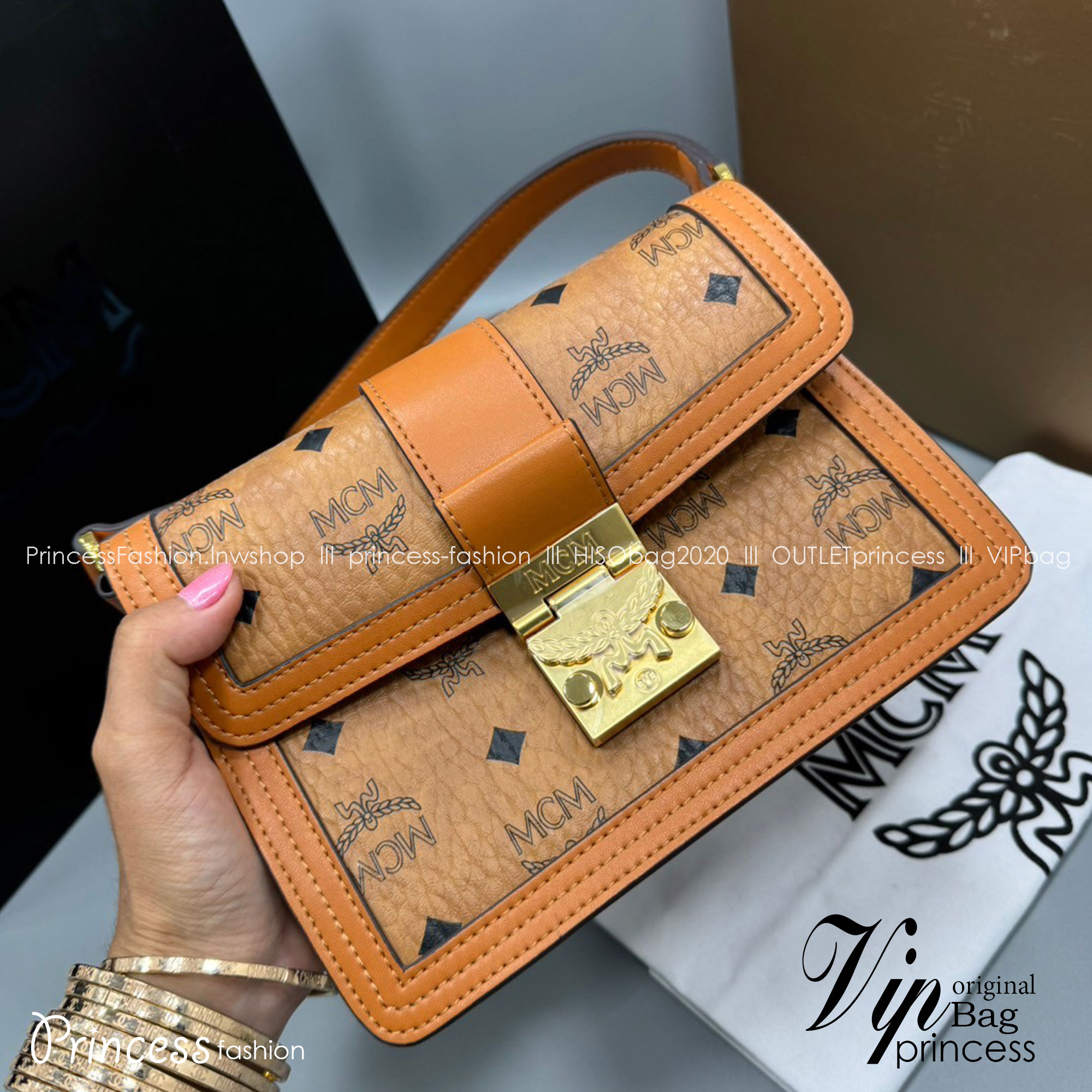 M.C.M SMALL NEW TRACY SHOULDER BAG IN VISETOS กระเป๋าสะพายสไตล์เทรซี่ ปรับโฉมให้ใช้งานได้ง่ายขึ้น เกรดออริ สลับแท้ 1:1 ใช้งานต่างประเทศได้