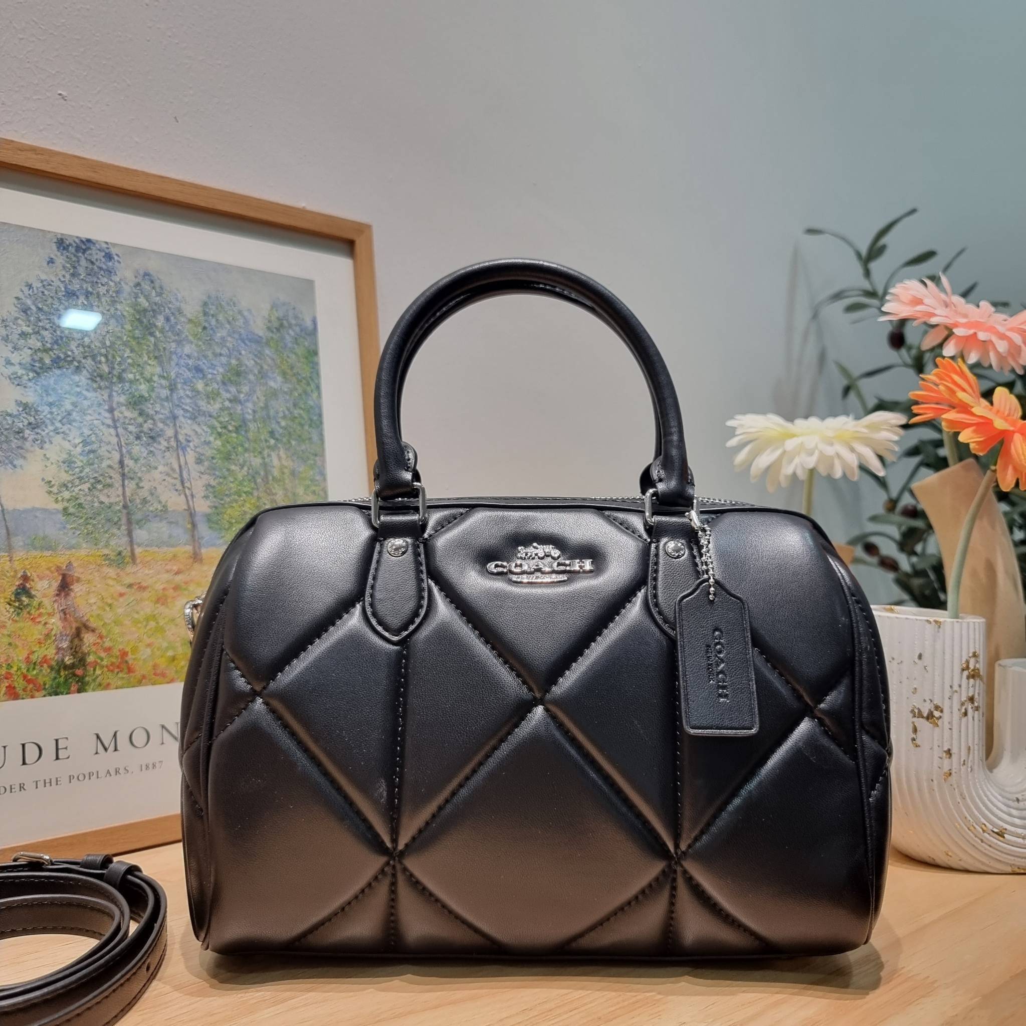 COACH ROWAN SATCHEL WITH PUFFY DIAMOND QUILTING CJ610 พร้อมส่ง กระเป๋าสะพายทรงหมอน ขนาดกำลังสวย คอลเลคชั่นสุดคลาสสิค ที่ดีไซน์เพิ่มความหรู
