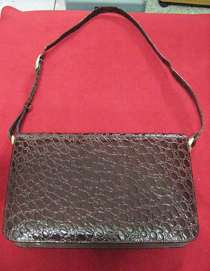 กระเป๋าหนังจระเข้แท้(มือ2)ค่ะ
