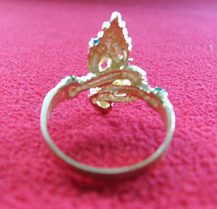 แหวนพญานาคทองเหลืองลงยาสีแดง เสริมดวงบารมี โชคลาภค่ะ