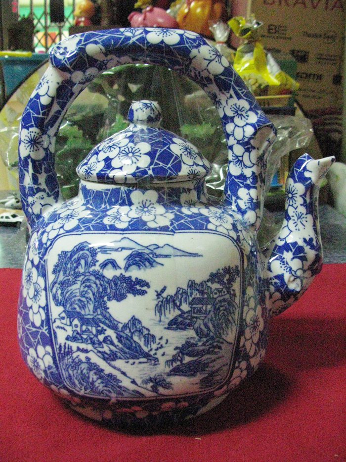 สินค้าหมดค่ะ กาน้ำกังไสลายดอกเหมยจากเมืองจีนค่ะ