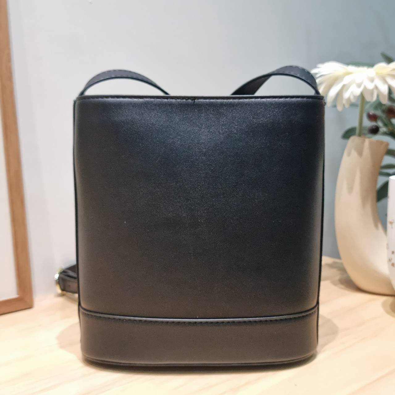 GUCCI 73 mini bucket bag คอลเลคชั่นใหม่พร้อม box set โทนสีใหม่ของแบรนด์ สุดยอดของความมีกิมมิคไม่เหมือนใคร วินเทจเรียบหรู ใช้แล้วดูแพง