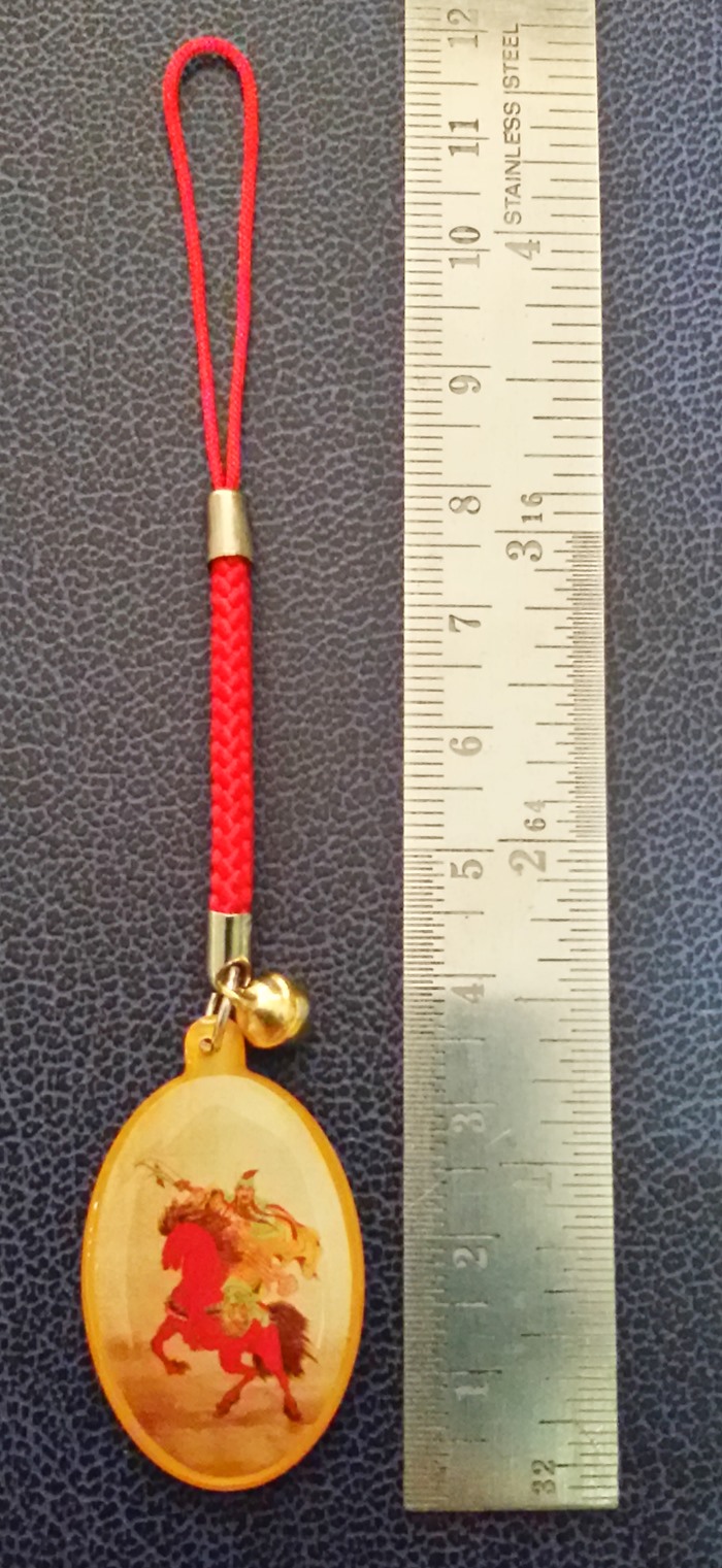 จี้ล็อกเก็ตภาพเทพกวนอูทรงม้า(ปางขี่ม้าพยศ) เสริมดวงการงาน เอาชนะคู่แข่ง พร้อมบทสวดบูชาค่ะ