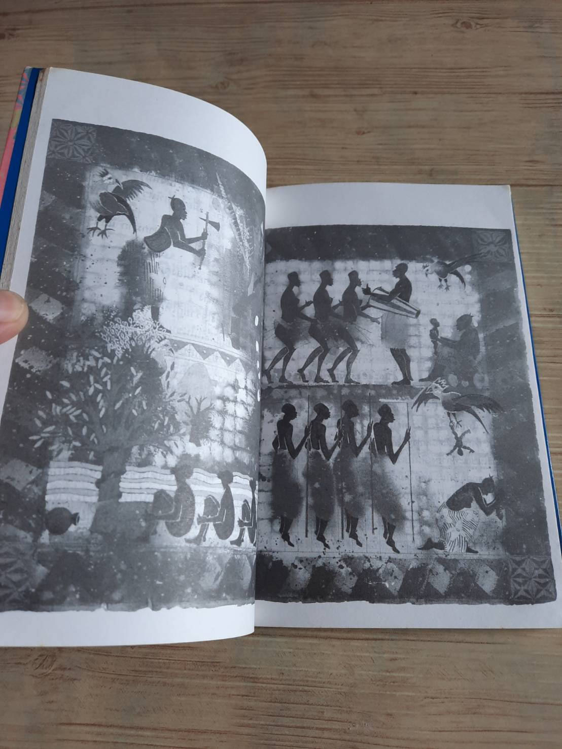 นิทานจากทุ่งกว้างแอฟริกา (Tale from the African Plains) แอนน์ แก็ตติ เรื่อง วัชรินทร์ อำพัน แปลและเรียบเรียง***สินค้าหมด***