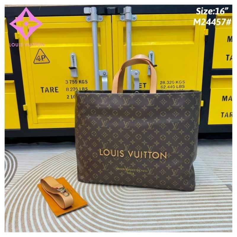 LV Shopper Tote Bag กระเป๋าถือทรงโท้ทช็อปปิ้งสุดหรู คลาสสิค เรียบหรูเป็นเอกลักษณ์ ในเทศกาล The Luxe Shopping Bag is Back