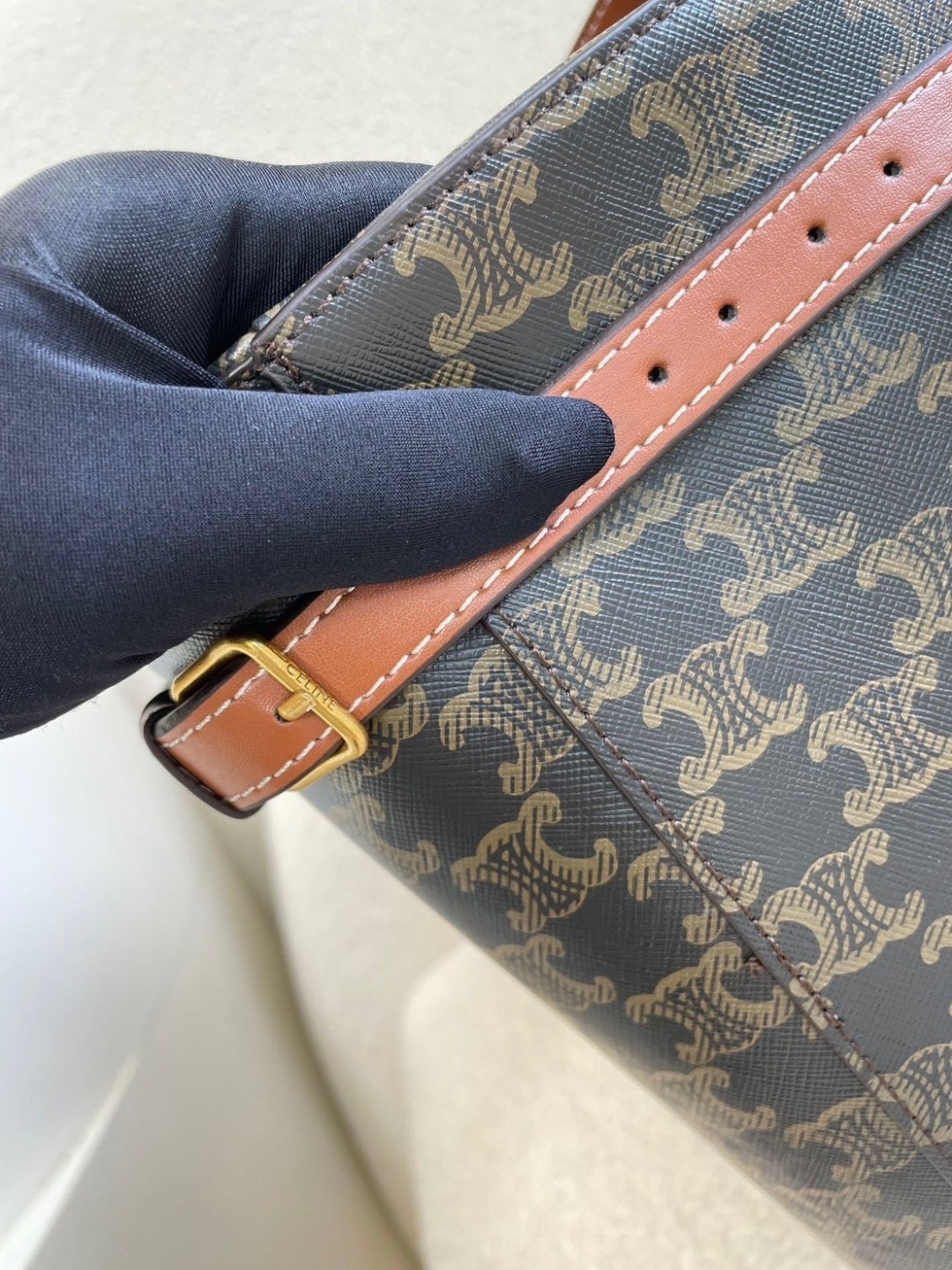 ELINE MEDIUM CABAS ANAÏS CUIR TRIOMPHE in Grained / Celine Tote Bag กระเป๋าสะพายทรงโท้ท ใบใหญ่จะสัมภาระได้เยอะ สวยคลาสสิค เกรดออริ 1:1