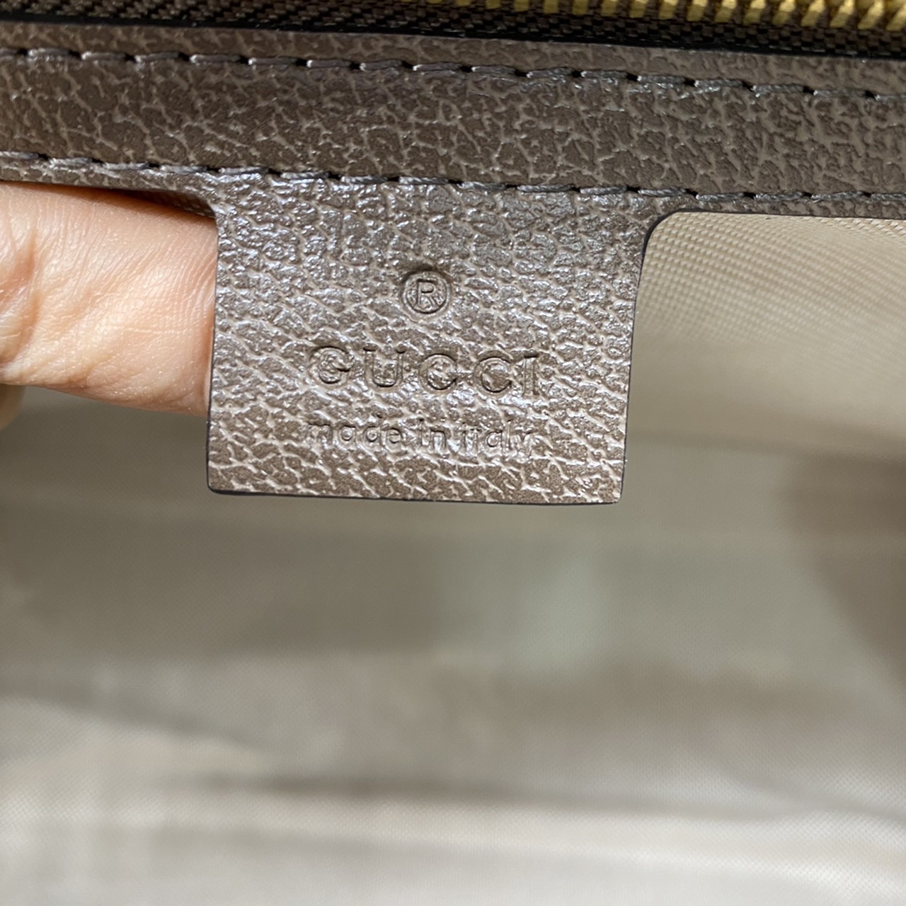 หนังแท้ Gucci Tiger GG small tote bag พร้อมส่งที่ไทย