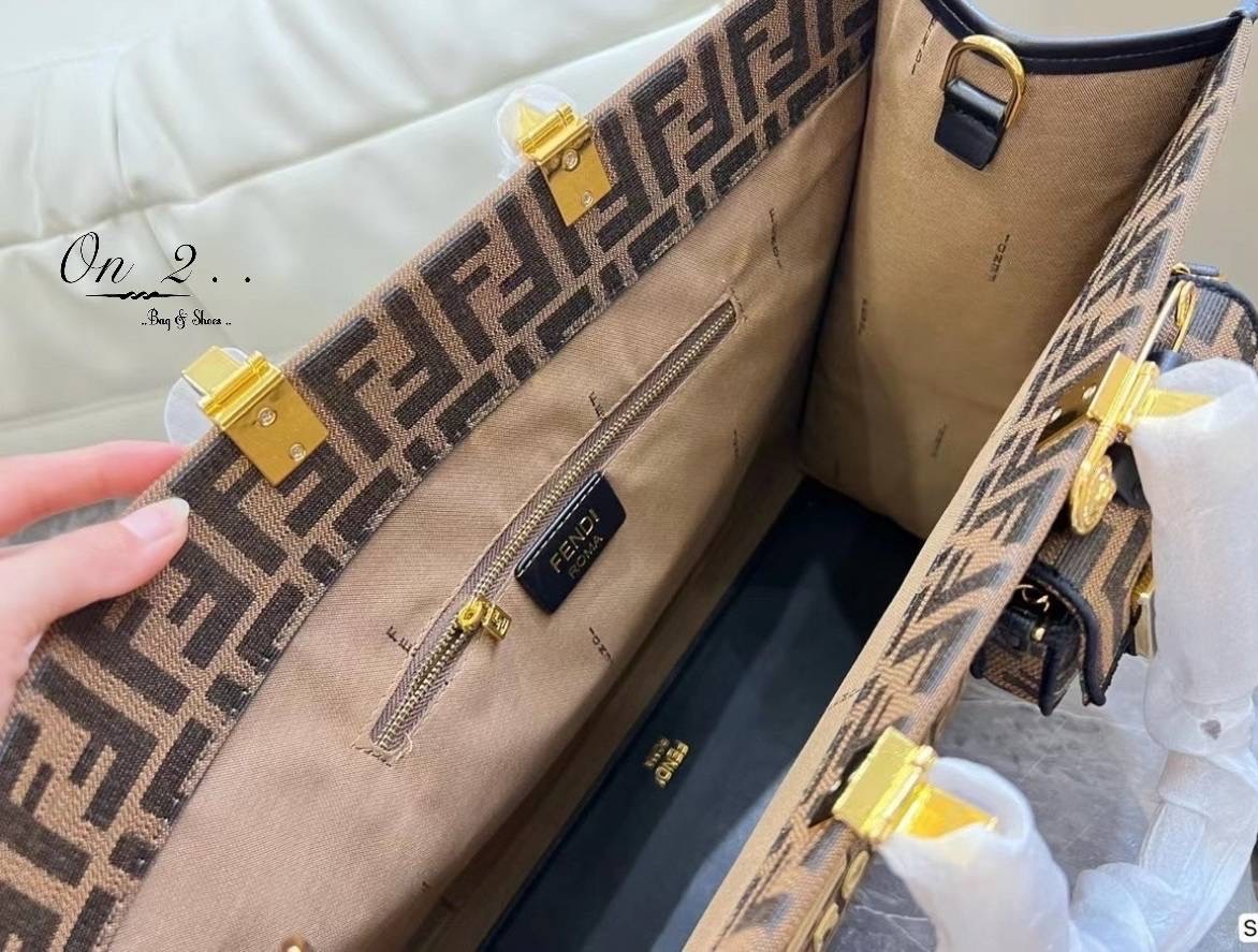 FENDI Tote Mejor Precio Febrero 2023 / FENDI SHOPPING BAG กระเป๋าสะพายโท้ท เซต 2 in 1 ลายFF ทรงนี้คือทรงสุดฮิตใช้งานง่ายใส่ของได้เยอะช่องใหญ่ งานปั้มแบรนด์ทุกจุดงานจริงสวยมาก สวยหรูพร้อมส่งค่ะ