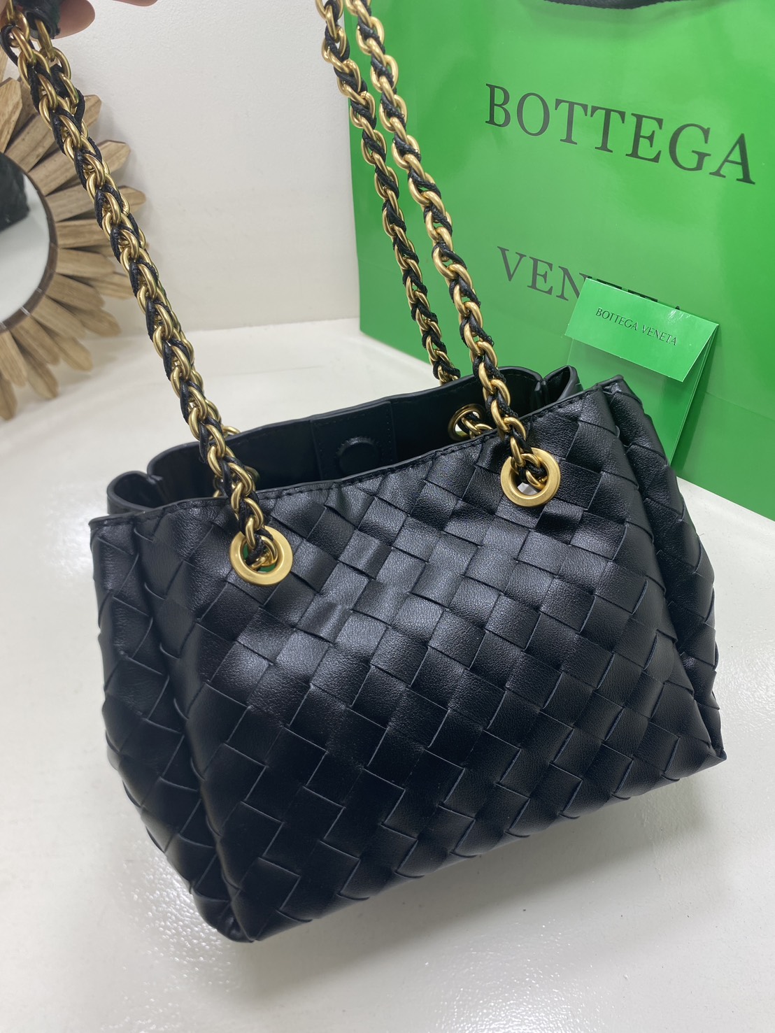 ORI หนังแท้ | Bottega Veneta Parachute Chain small shoulder bag / BV Hobo Bag กระเป๋าสะพายสุดชิค งานสานดีไซน์เรียบหรูโดดเด่น 🤍 เกรดออริจินอล หนังแท้