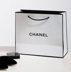 Chanel VIP Beaute Clear Transparent Cosmetic Bag & Chanel Cosmetic Hard Case Square With Zip ReStock..Best Seller!!! ซื้อ1ได้ถึง2ใบ...SET หายาก Vip. gift ของแท้ Limited Edition จากผลิตภัณฑ์ Chanel Lelift จากเคาเตอร์ต่างประเทศ ราคาสุดคุ้ม มาพร้อมถุงพลาสติก