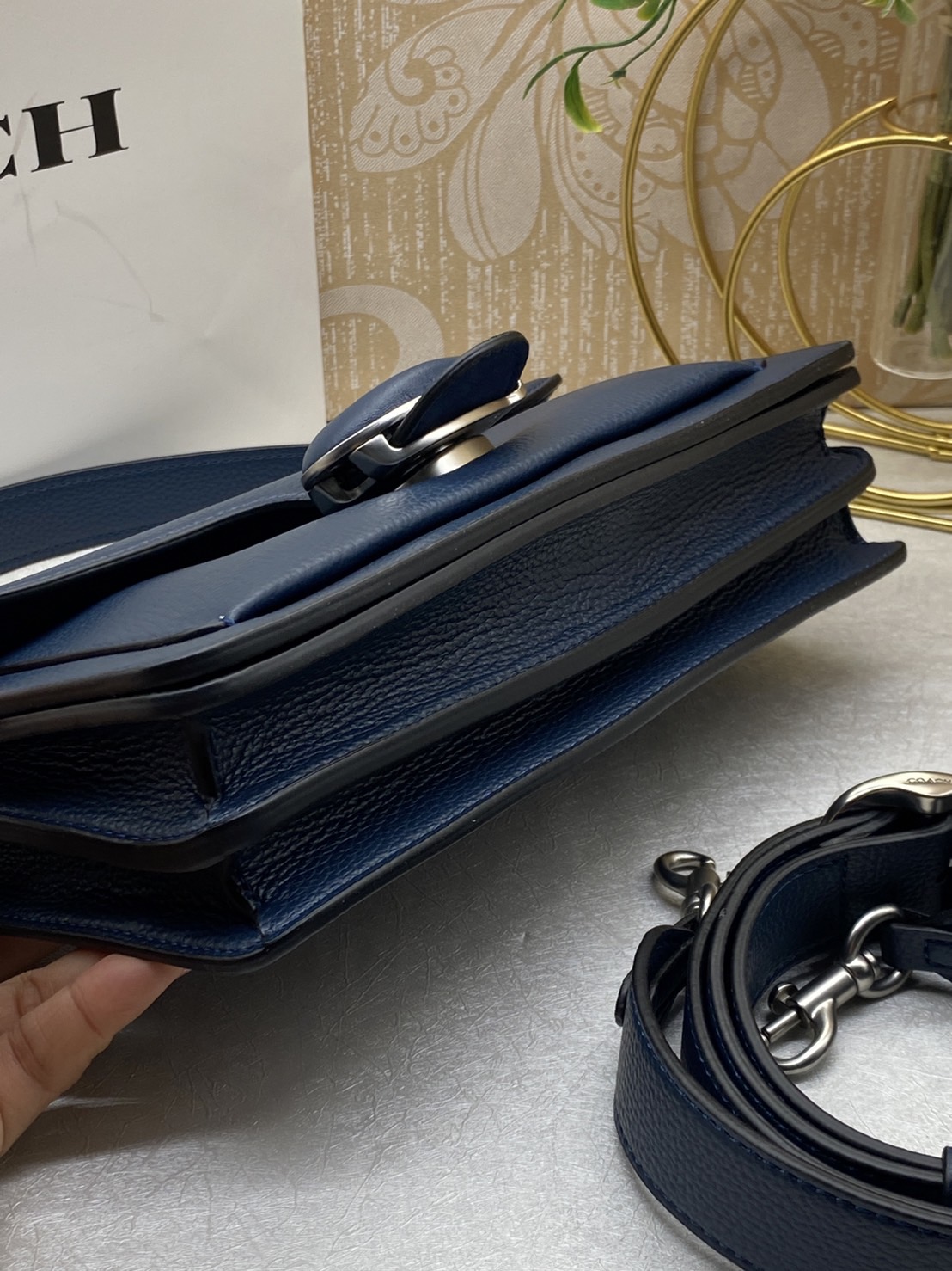 COACH TABBY CROSSBODY WRISTLET 26cm สีใหม่ล่าสุด ต้อนรับสงกรานต์นี้ รุ่นนี้ต้องเข้าแล้ว พกพาได้ตลอดวันเลย ห้ามพลาดค่ะ! พร้อมส่งที่ไทย