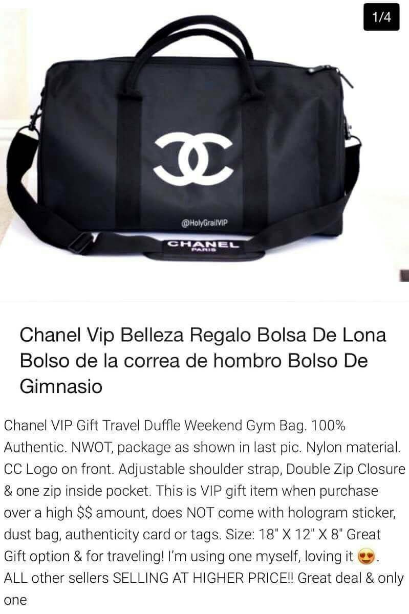 CHANEL Travel Bag กระเป๋าเดินทาง รุ่นสุดฮิตในหมู่ดาราเซเลปค่ะ วัสดุ NYLON เนื้อหนาสีดำด้านหน้ามีโลโก้ CC สีขาว ใบใหญ่จุใจสามารถใส่เสื้อผ้ารองเท้าของใช้ได้เยอะ น้ำหนักเบา กันนำ้ดูแลรักษาทำความสะอาดง่าย