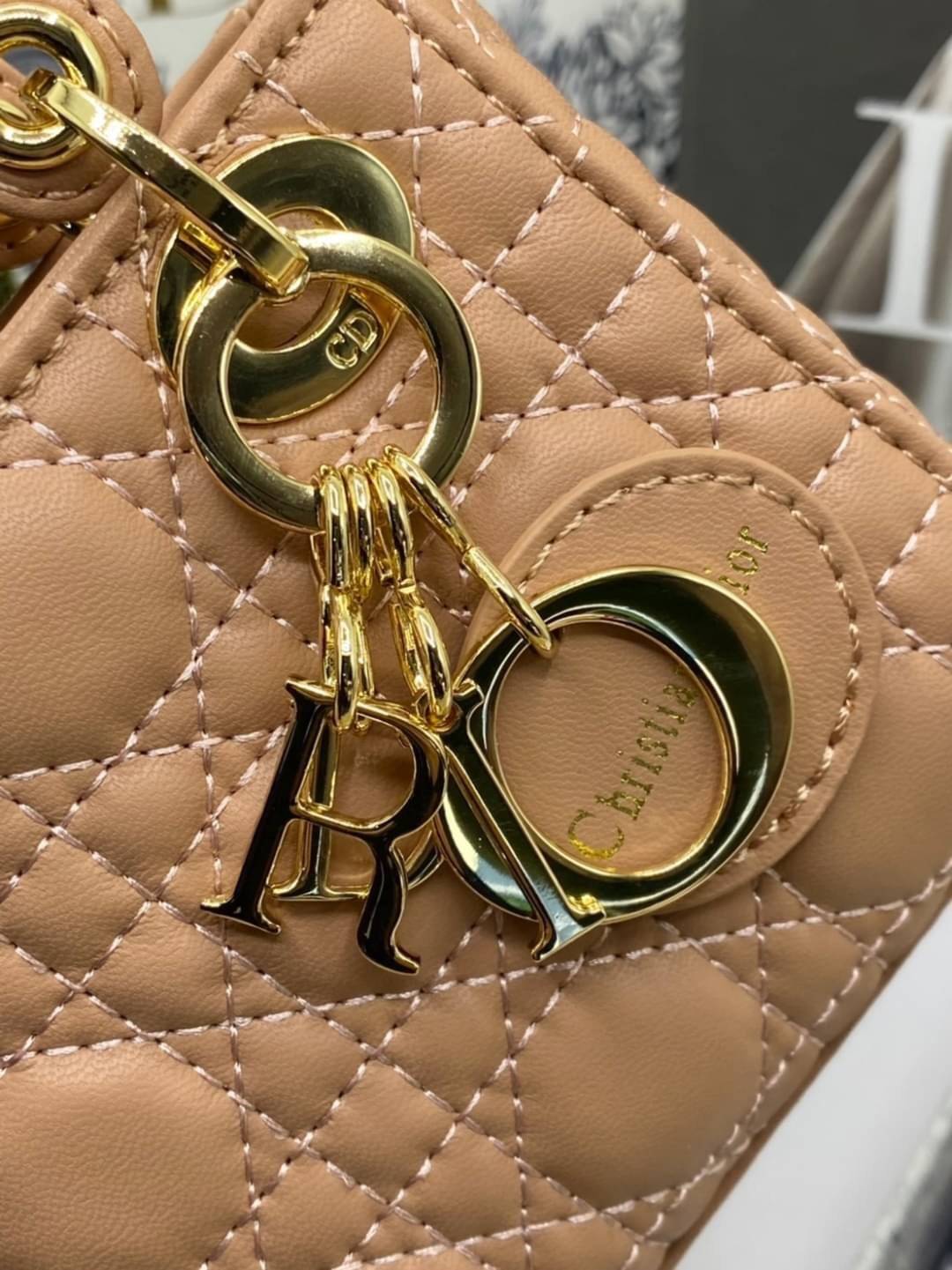 VIP 】หนังแท้ CHRISTIAN DIOR MICRO LADY DIOR BAG Cannage Lambskin