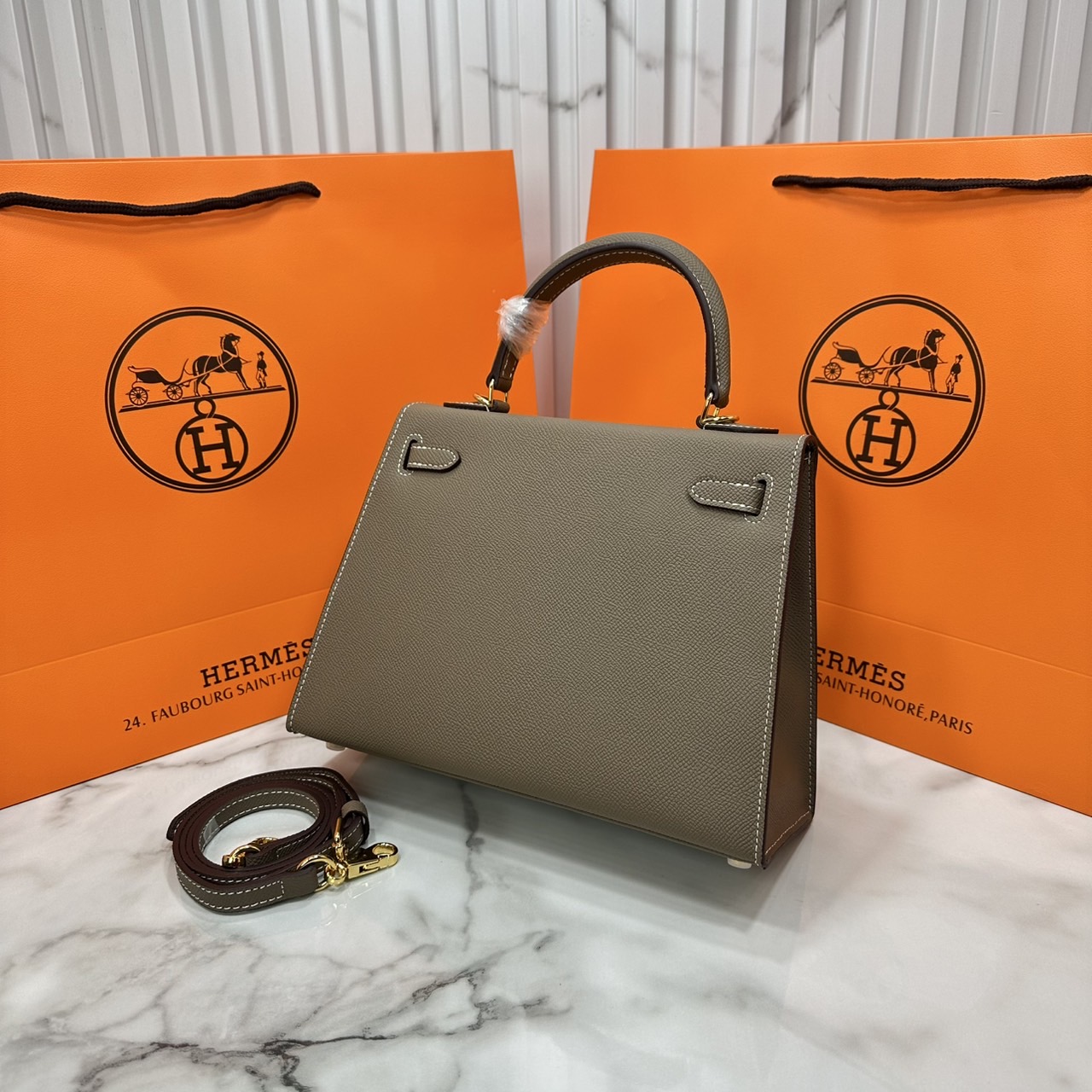 ORI หนังแท้ | Hermes Kelly 25cm / 28cm กระเป๋าสะพายที่สุดแห่งหรูหราลัคชู นิยามของความสง่างามเหนือกาลเวลา แบรนด์เนมในฝัน งดงามดั่งเจ้าหญิง