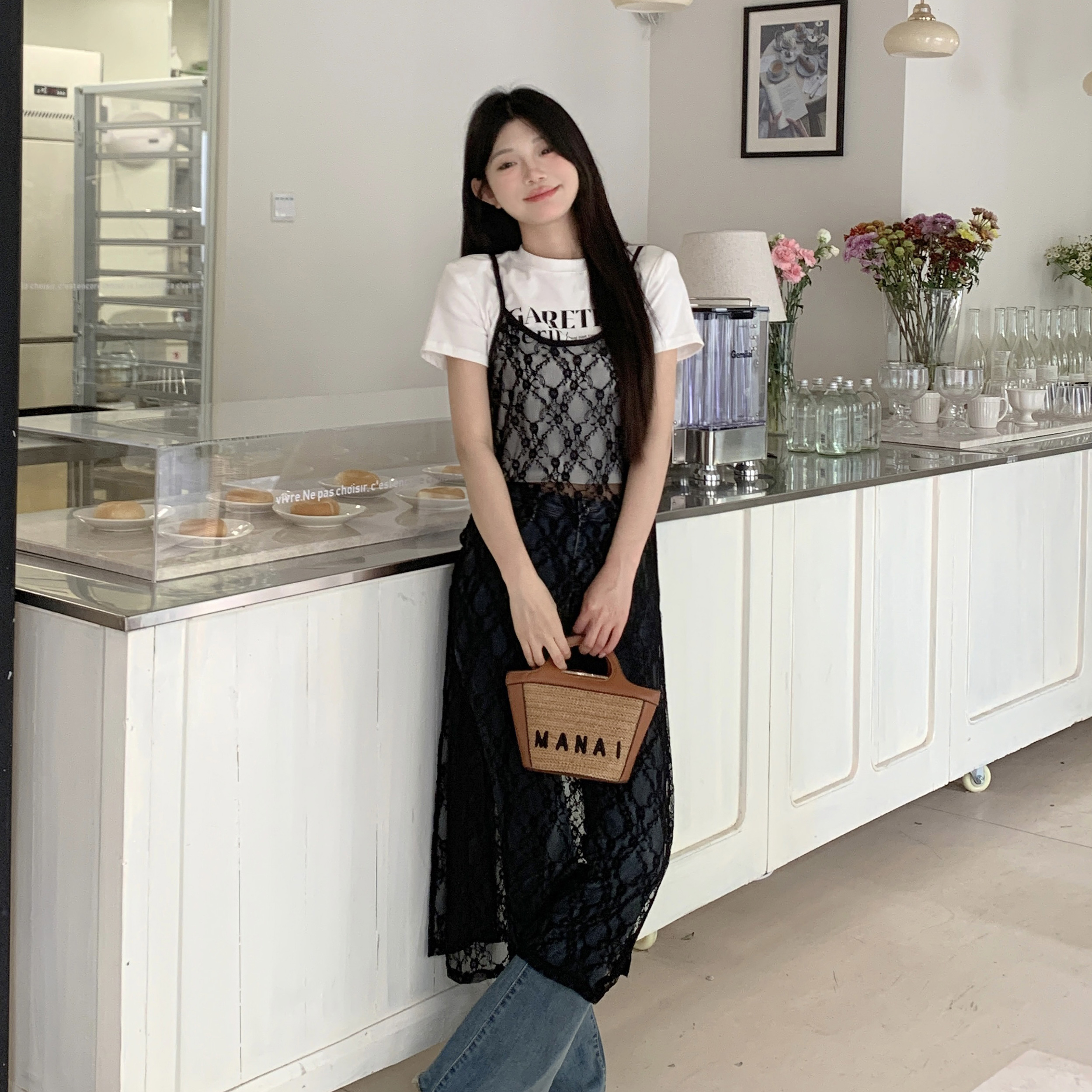 พร้อมส่ง 🩰 Genevieve blouse เสื้อยืดแขนสั้นสกรีนลายสวยมาก สายเดี่ยวลูกไม้ เซตสองชิ้น (IN38730)